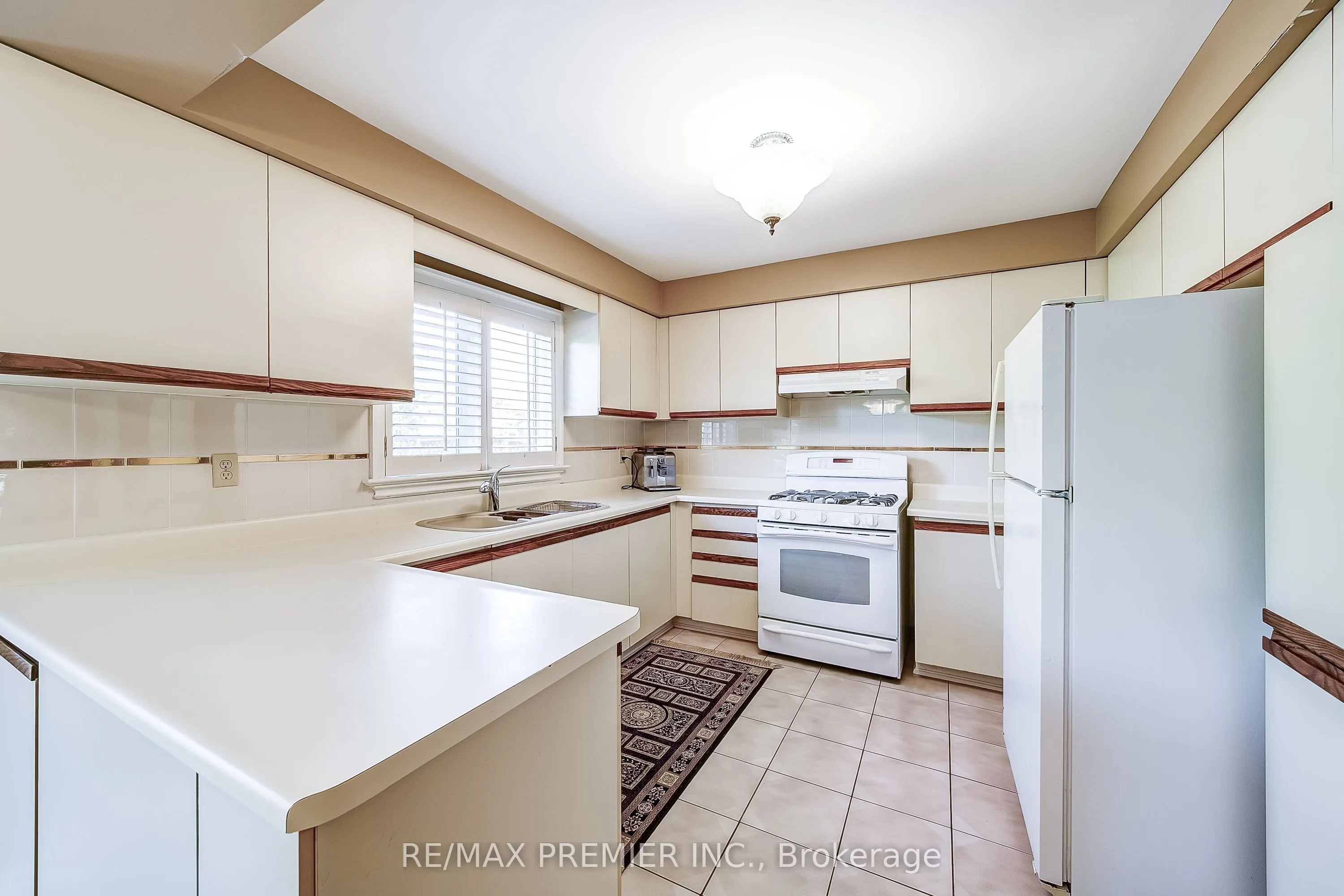 300 Belview Avenue