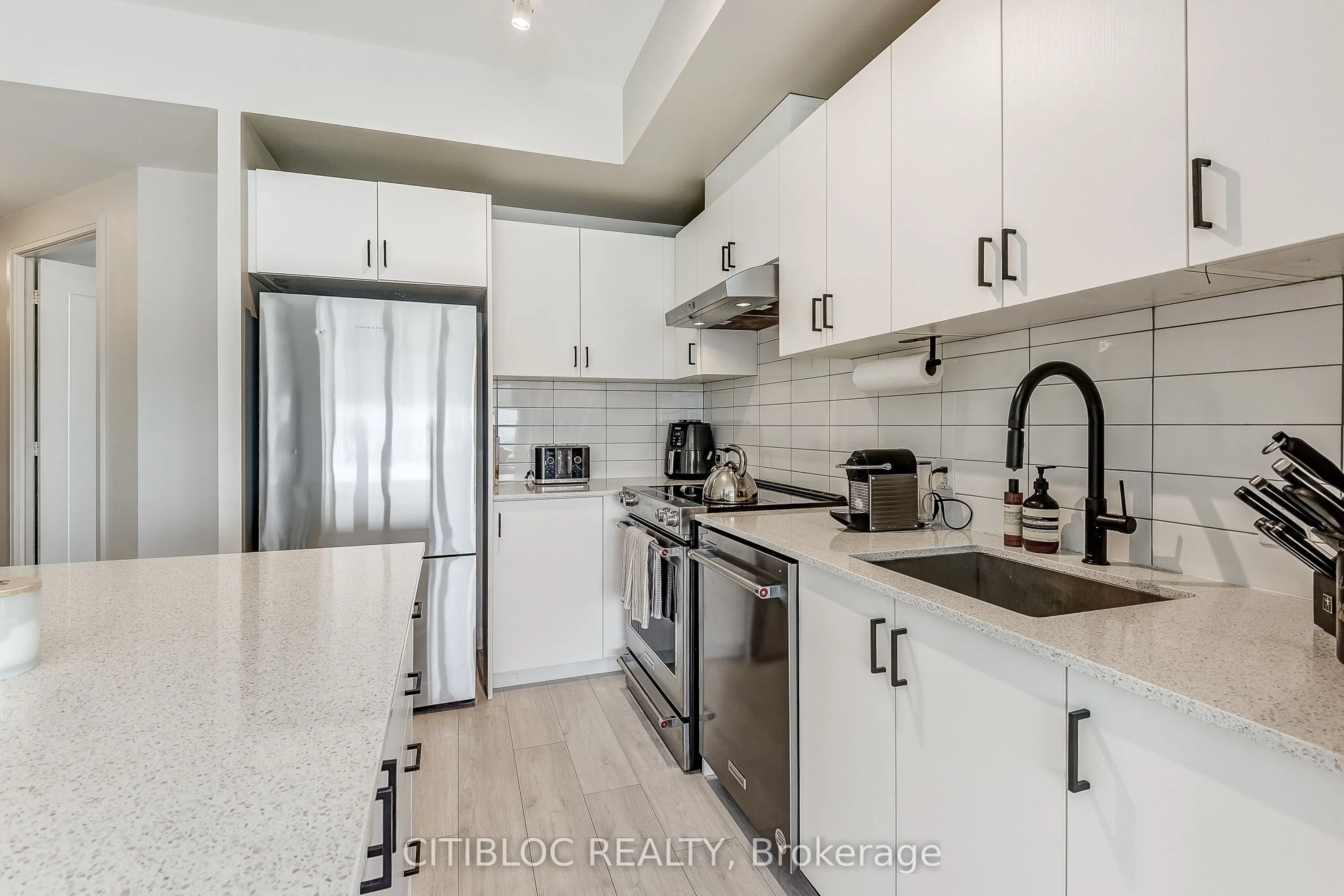 9000 Jane Street, #1408