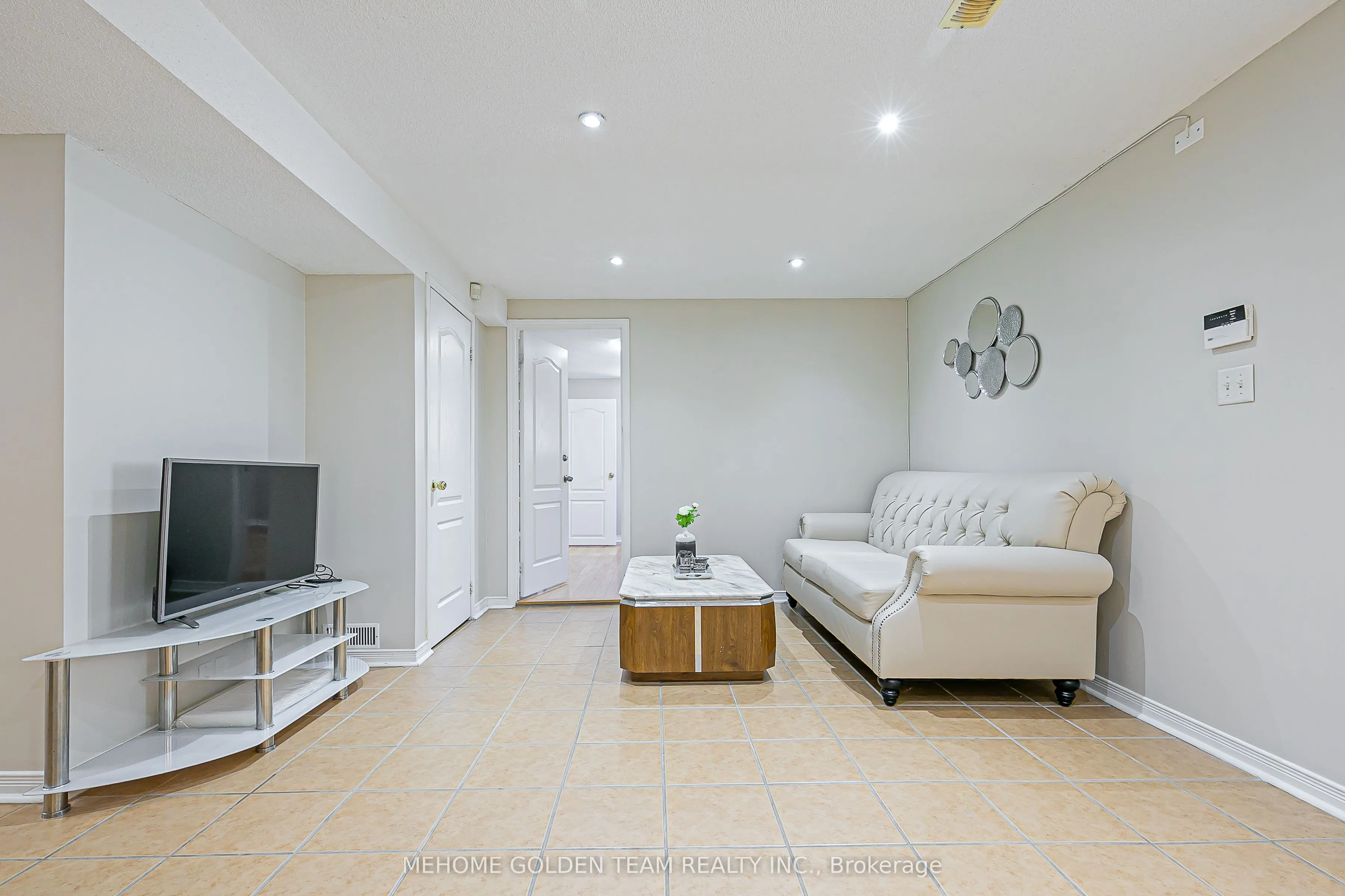 30 Mingay Avenue