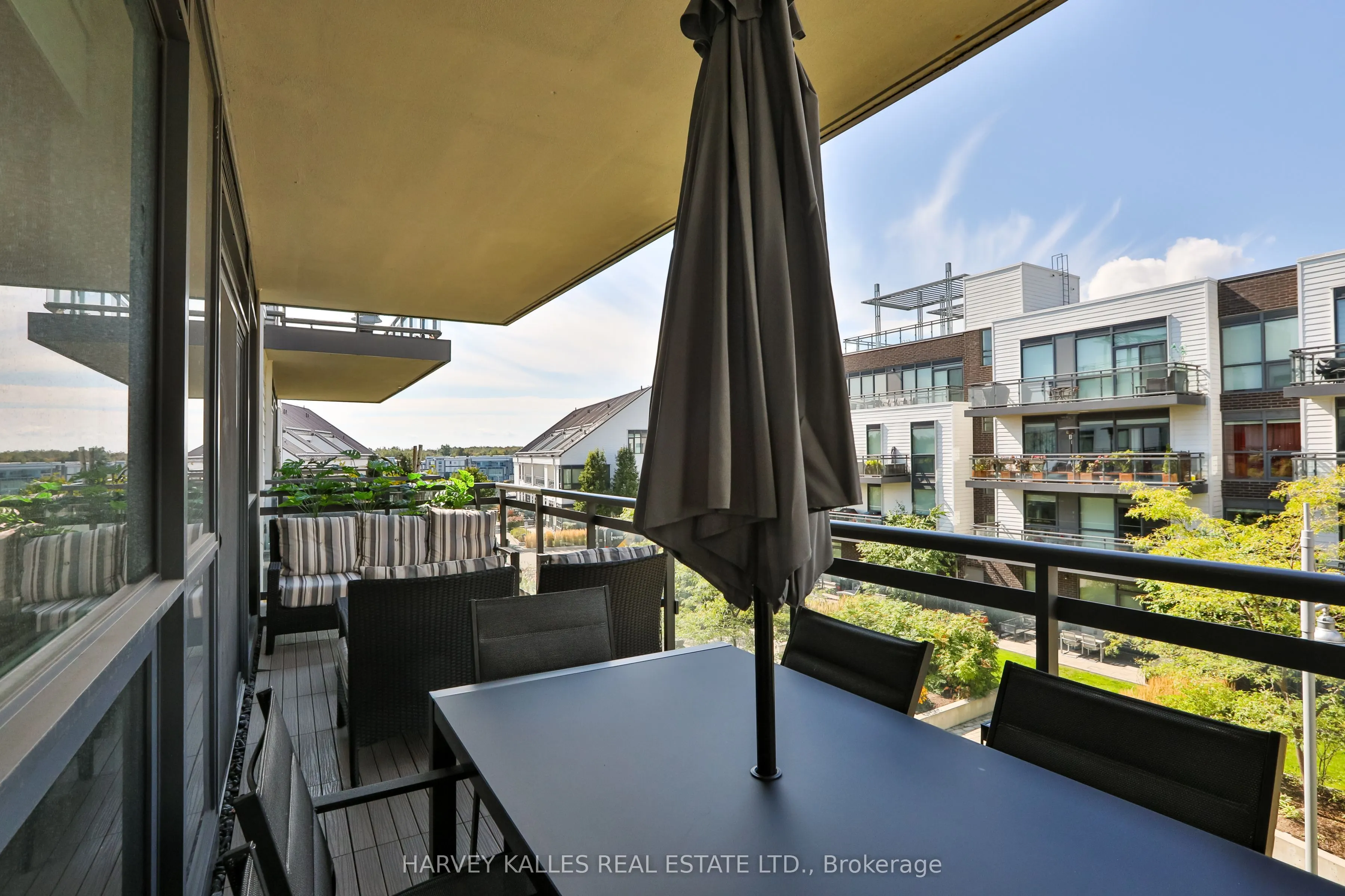 241 Sea Ray Avenue, #320