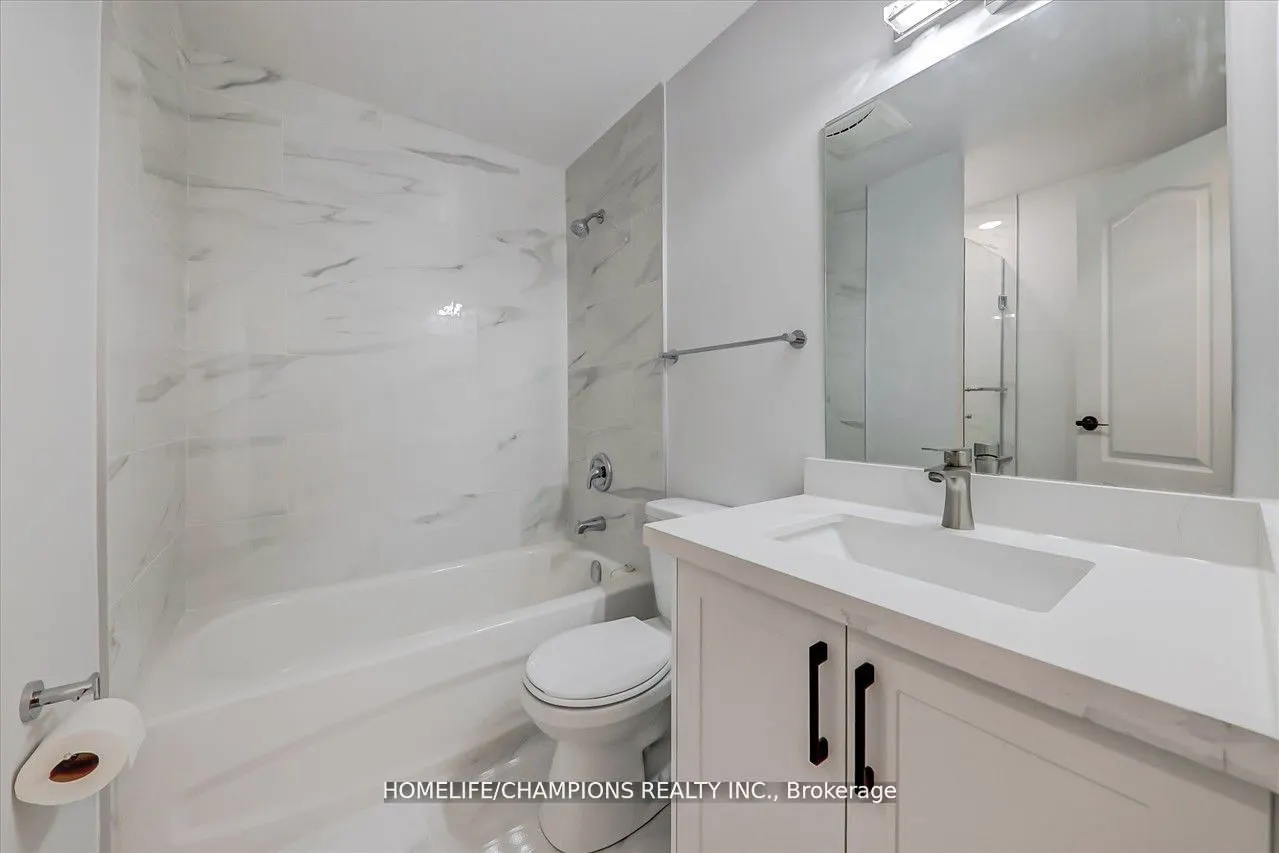 16 Elgin Street N, #325