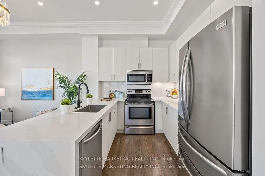 2 Cornerbank Crescent