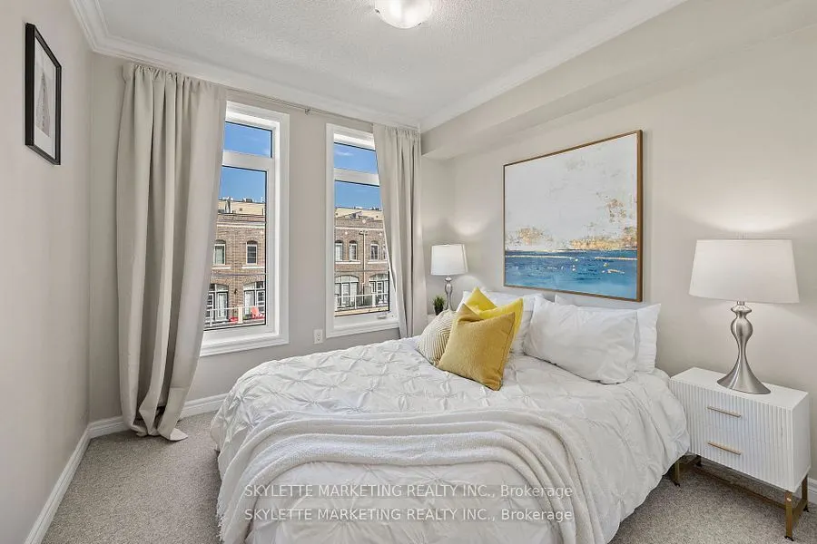2 Cornerbank Crescent