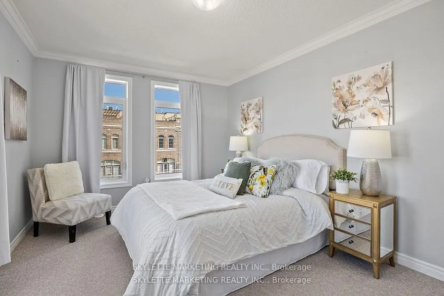 2 Cornerbank Crescent