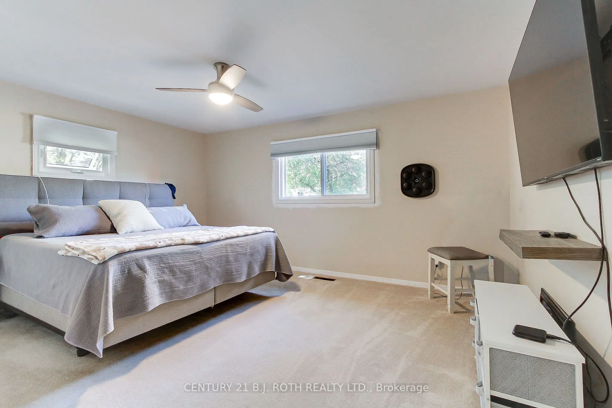 32 Franklin Beach Road
