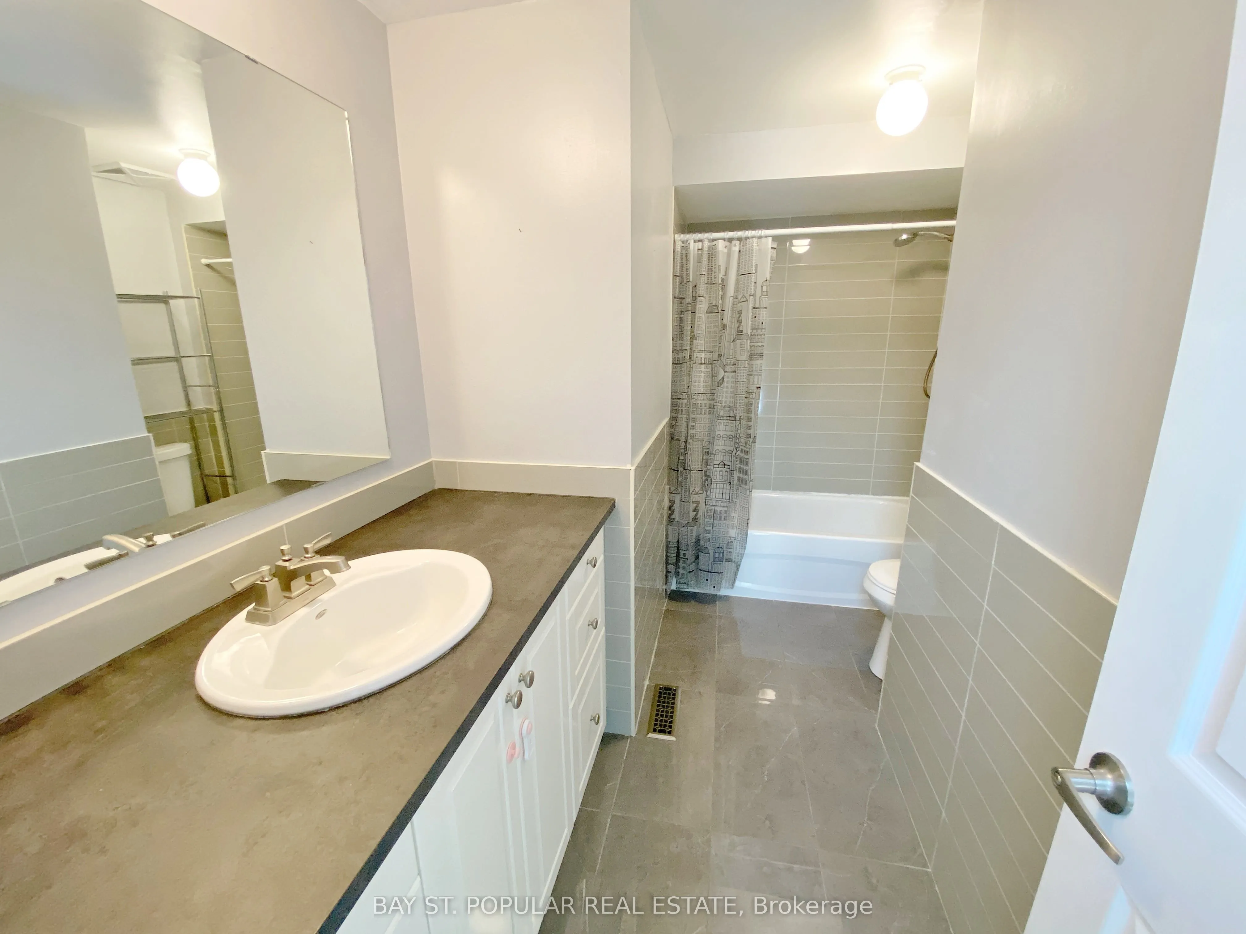 54 Charles Alfred Crescent