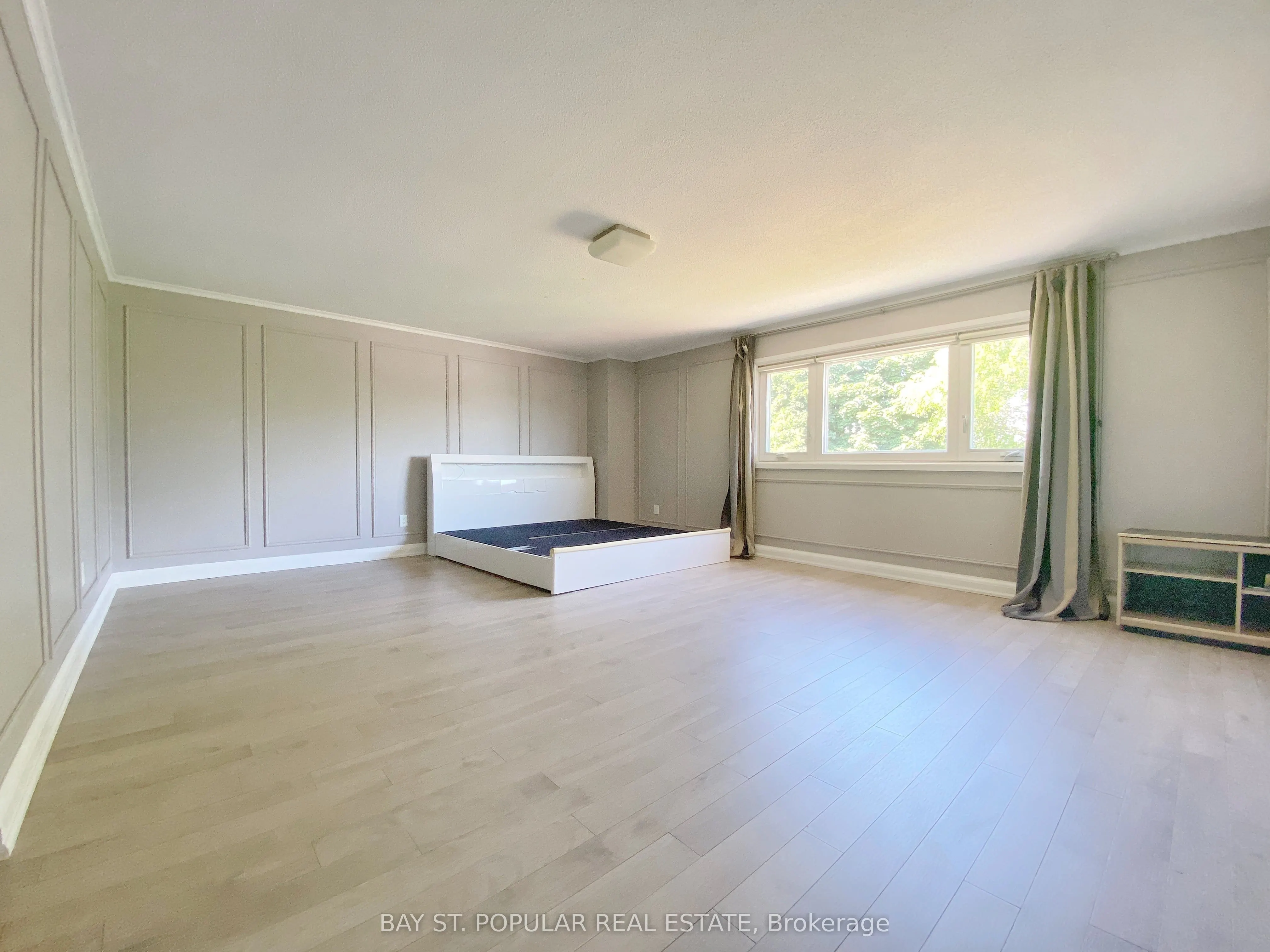 54 Charles Alfred Crescent