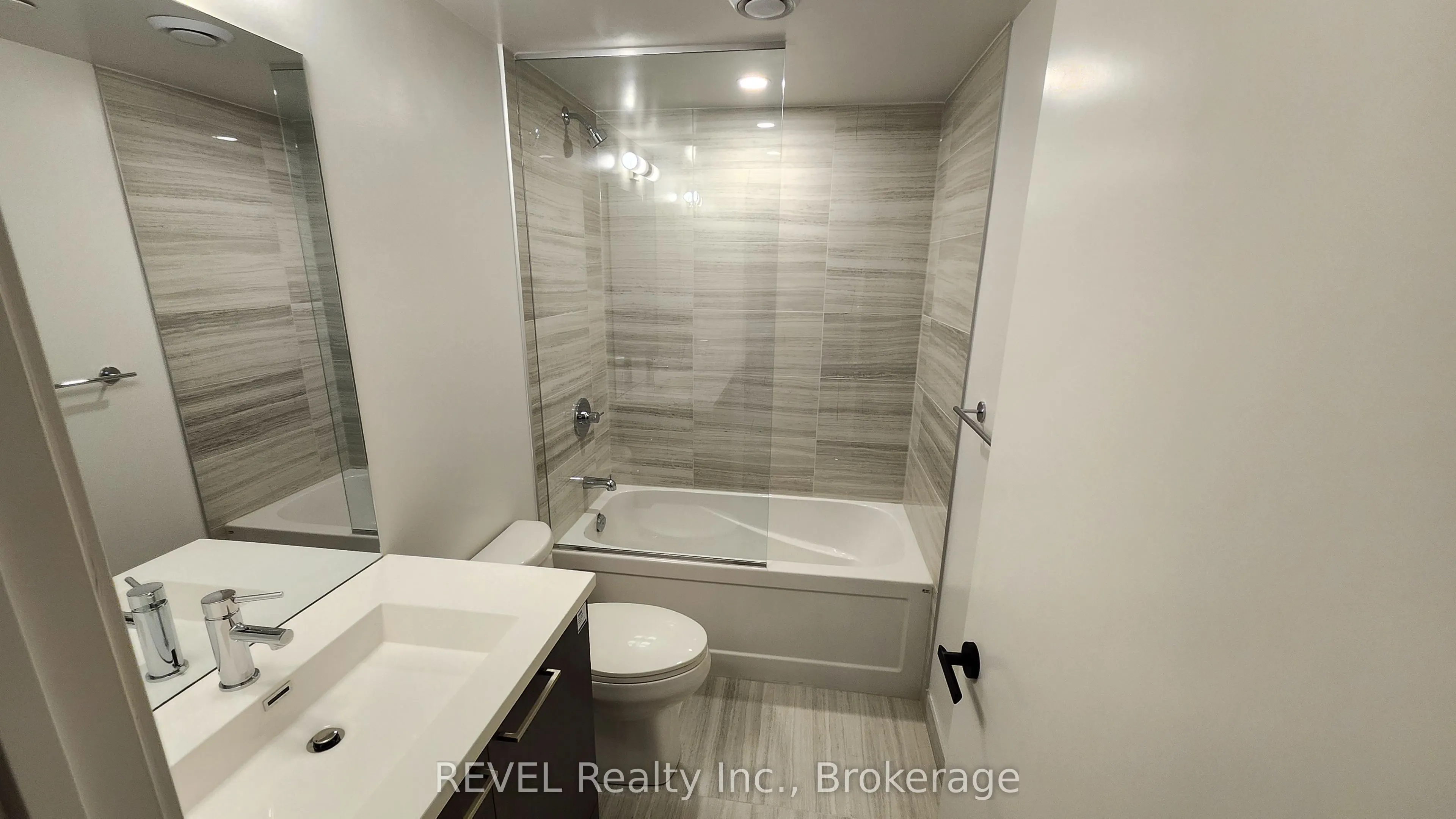 195 Commerce Street, #1616