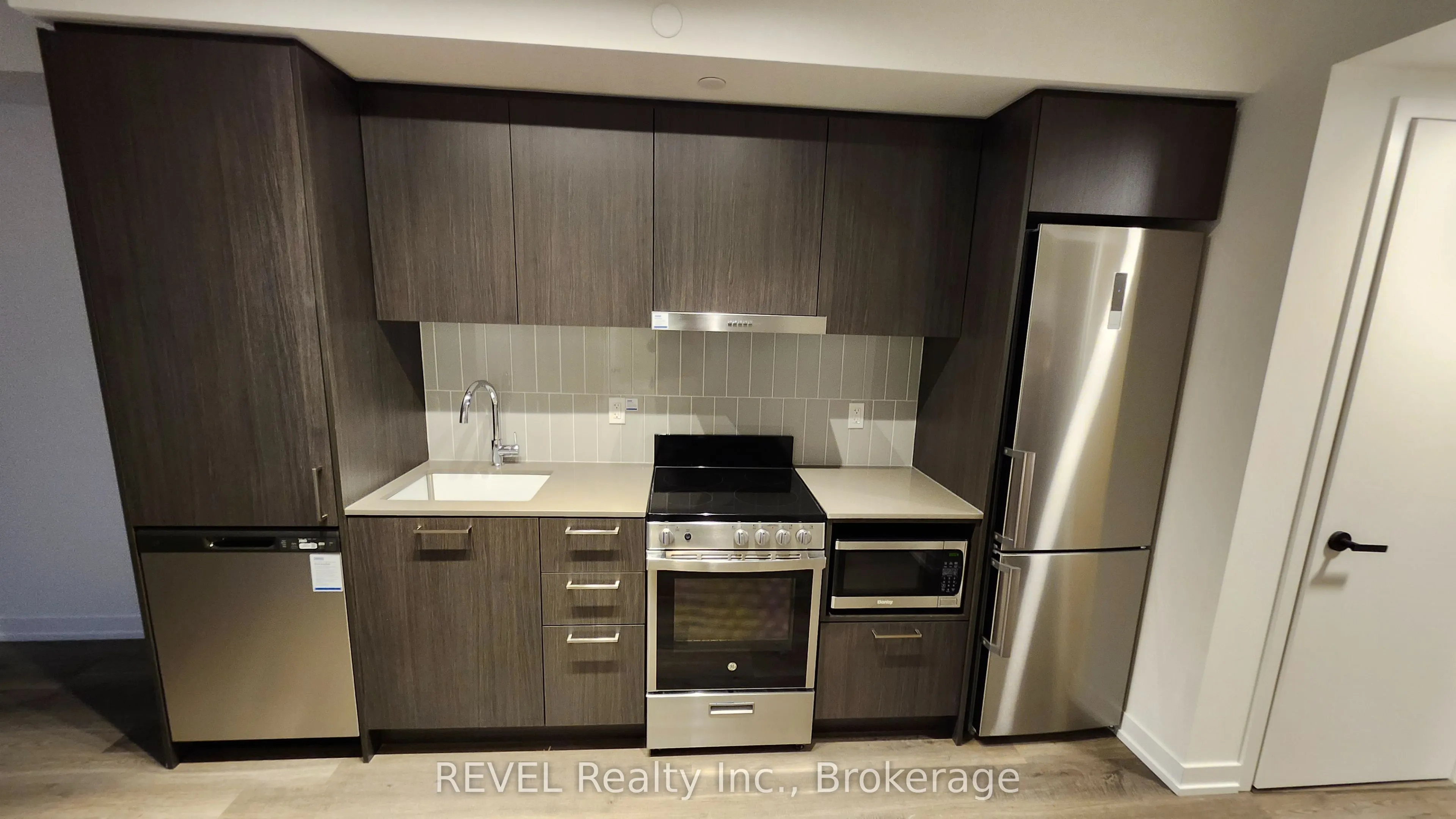195 Commerce Street, #1616