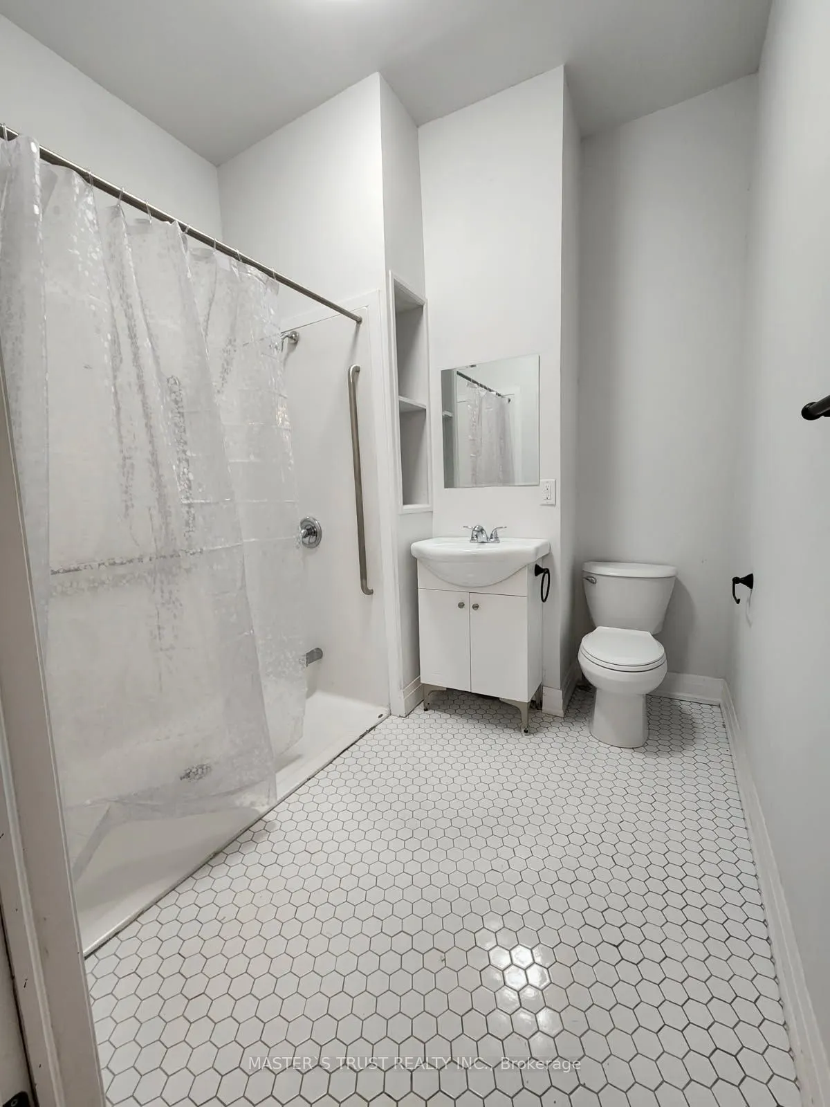 54 Main Street S, #3