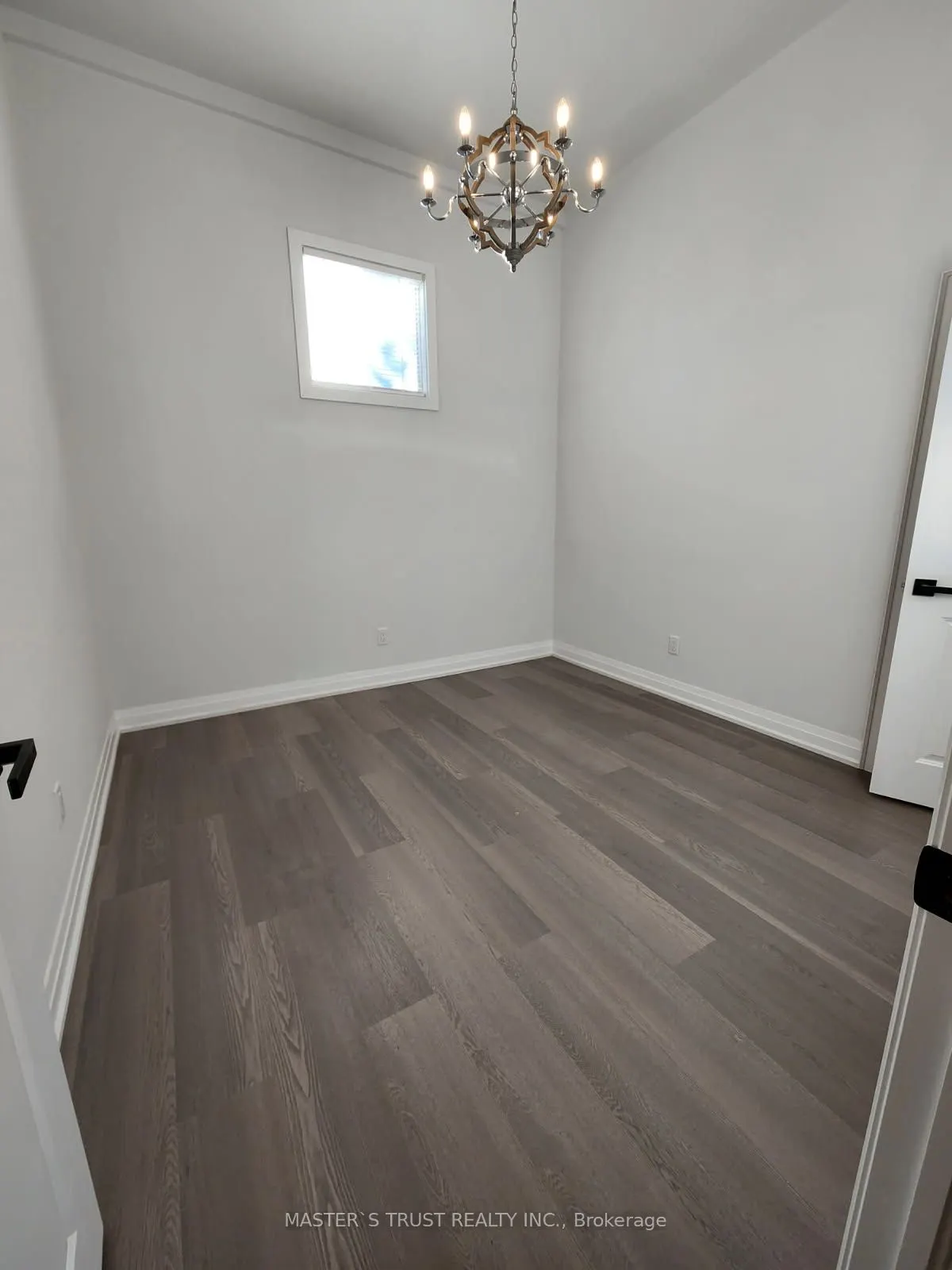 54 Main Street S, #2