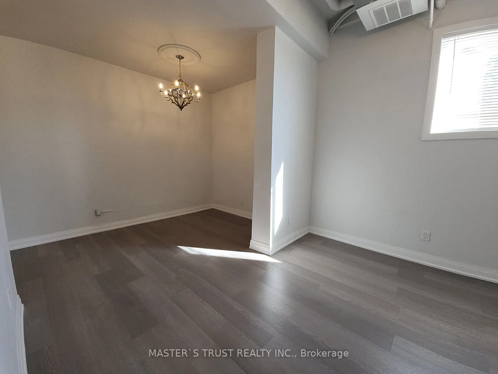 54 Main Street S, #2