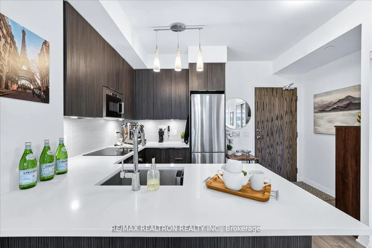 99 Eagle Rock Way, #204