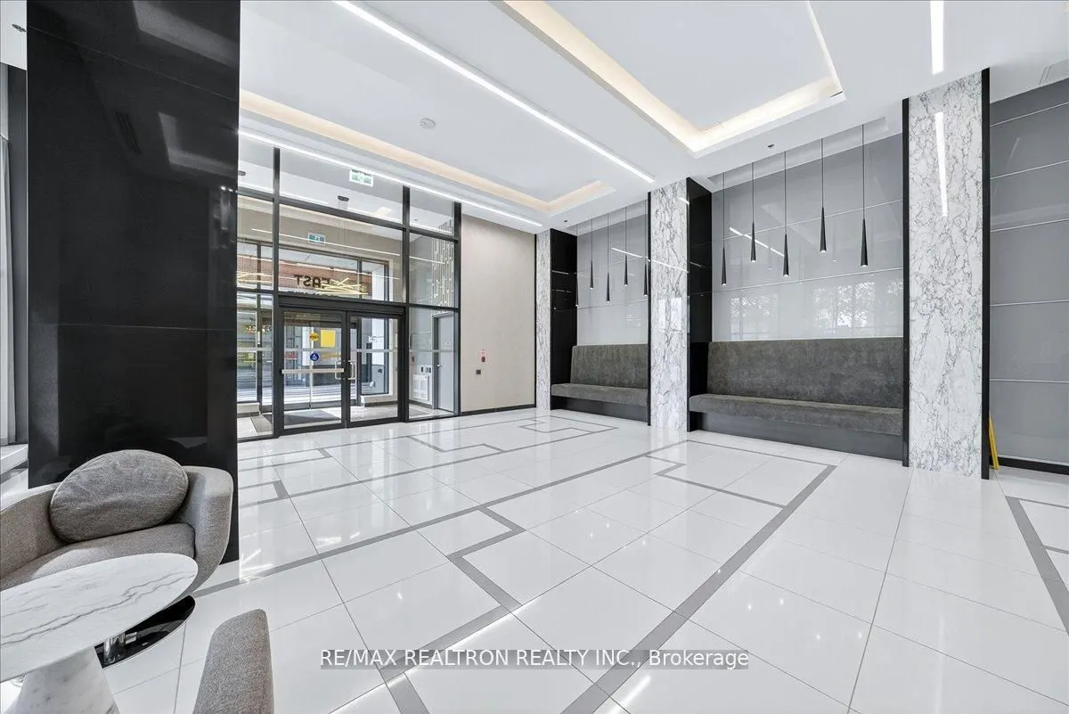 99 Eagle Rock Way, #204