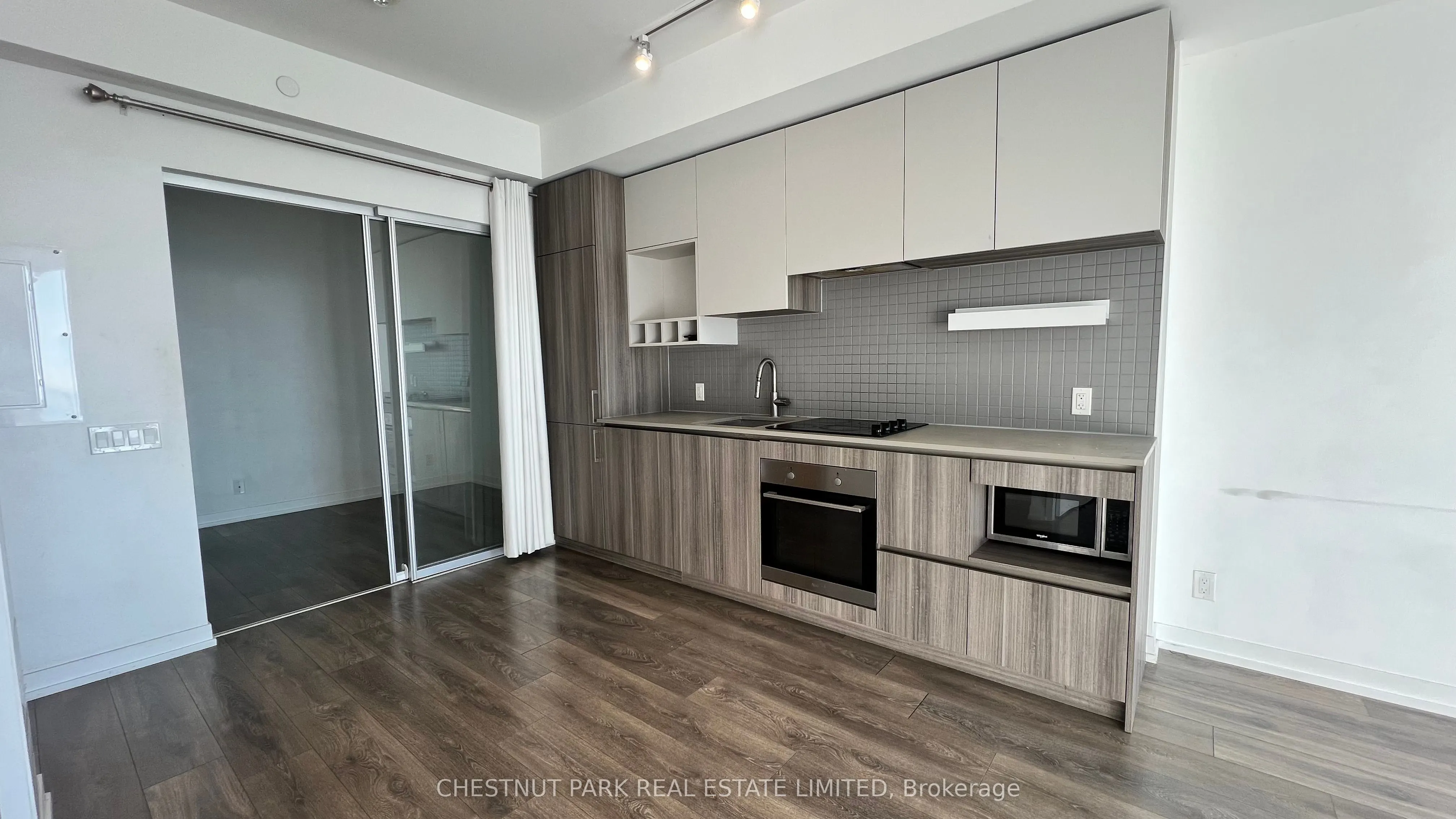 898 Portage Parkway, #5508
