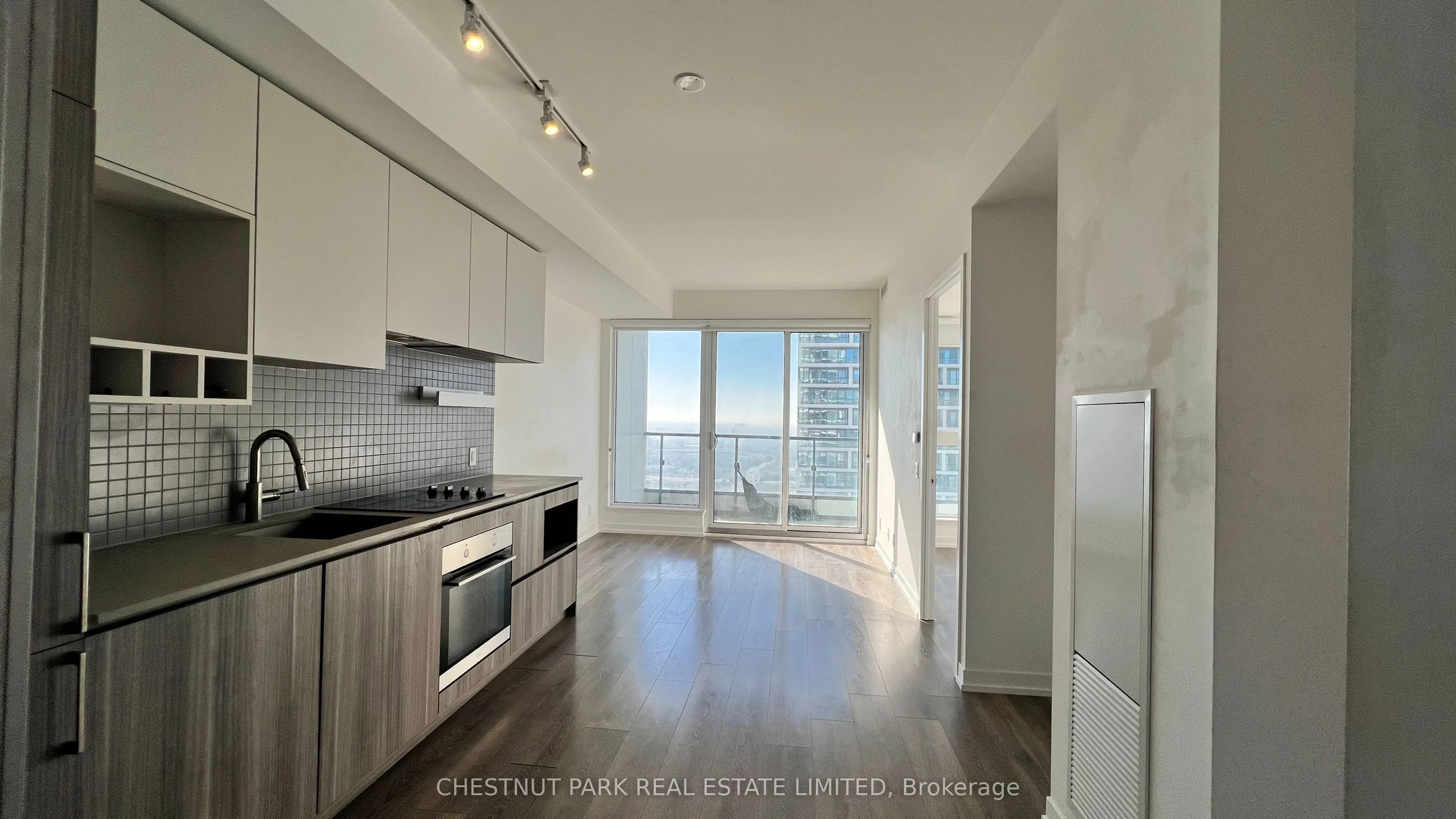 898 Portage Parkway, #5508