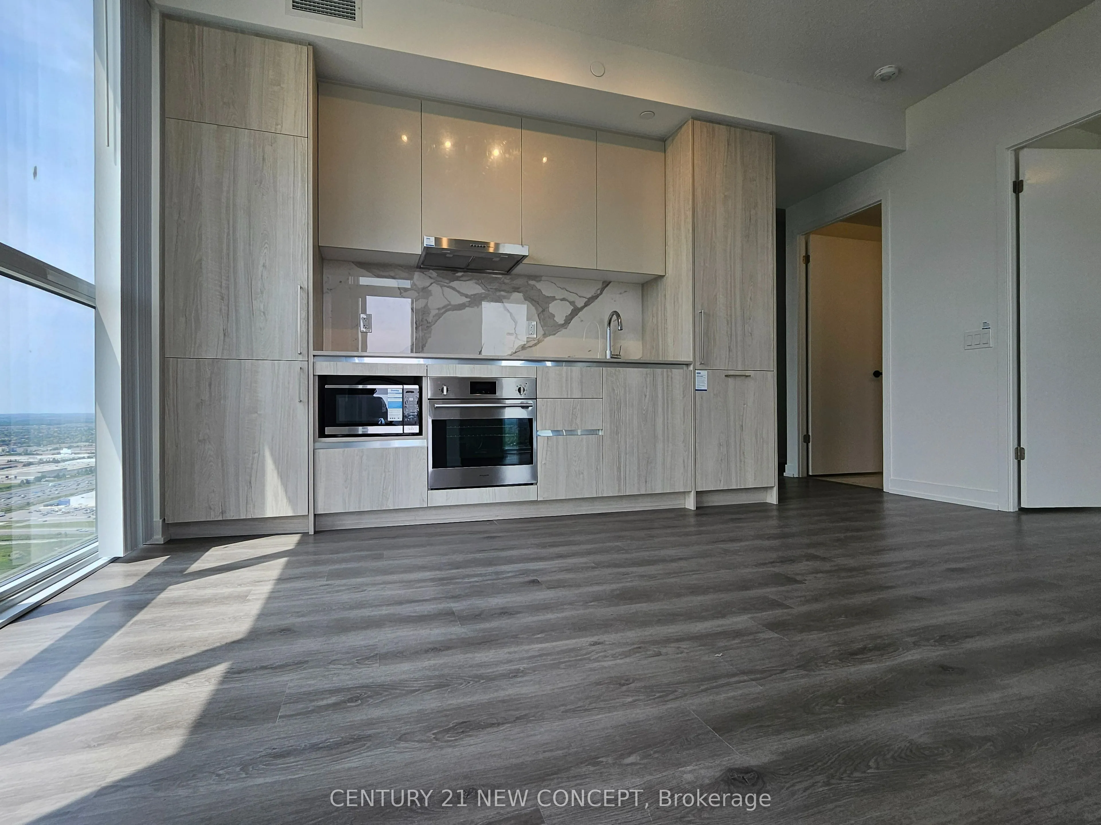 225 commerce Street, #4106