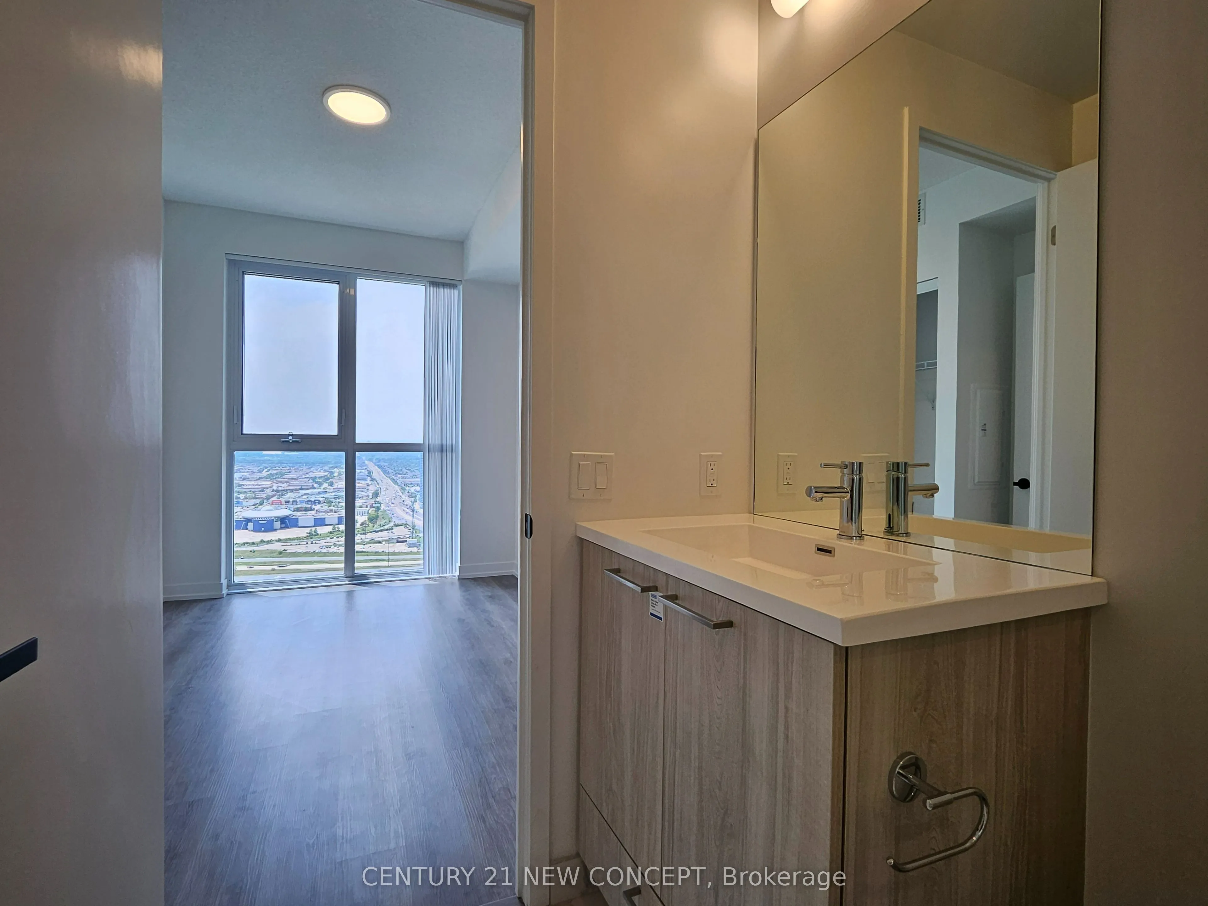 225 commerce Street, #4106