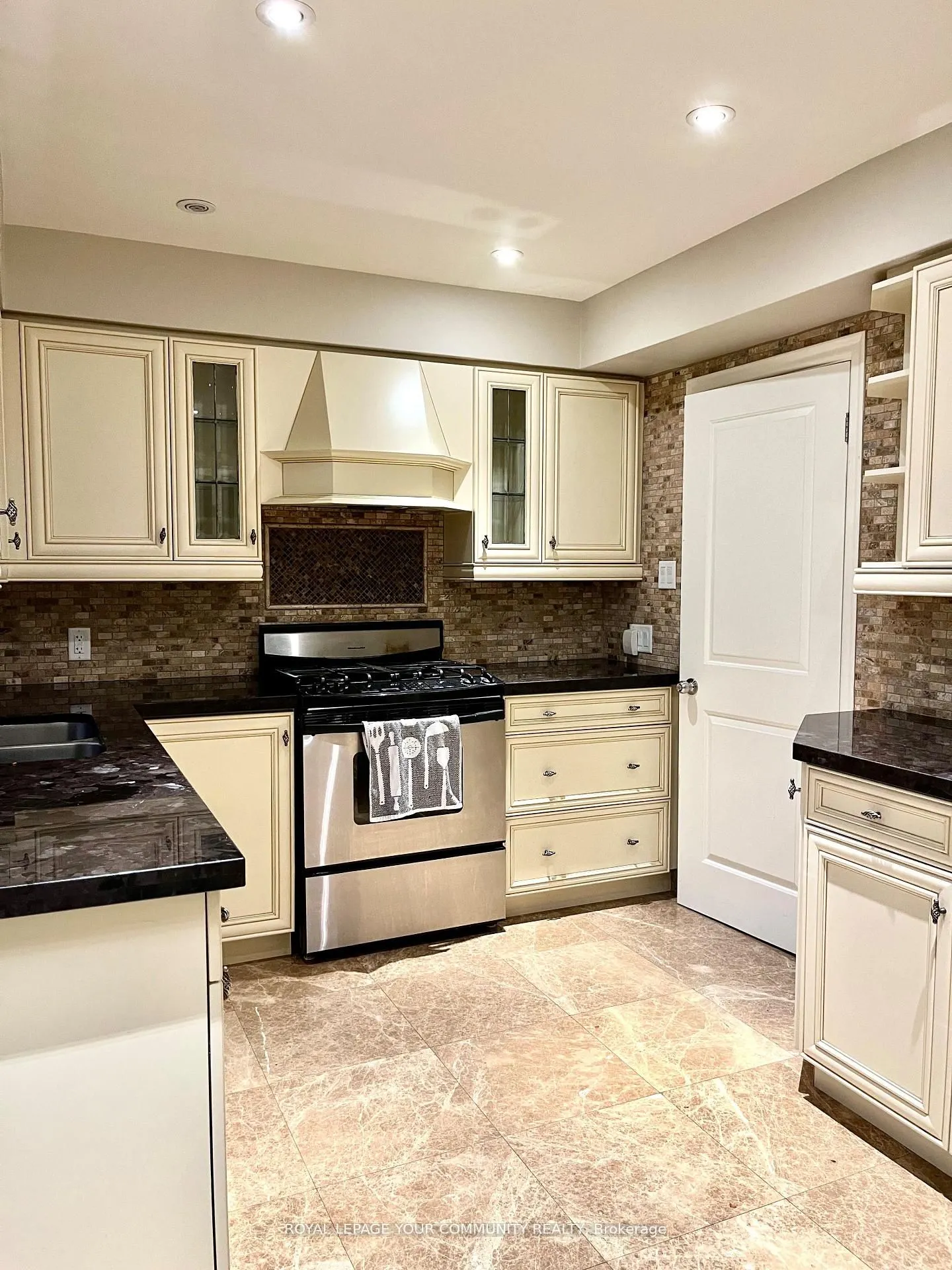 134 James Street, #Upper