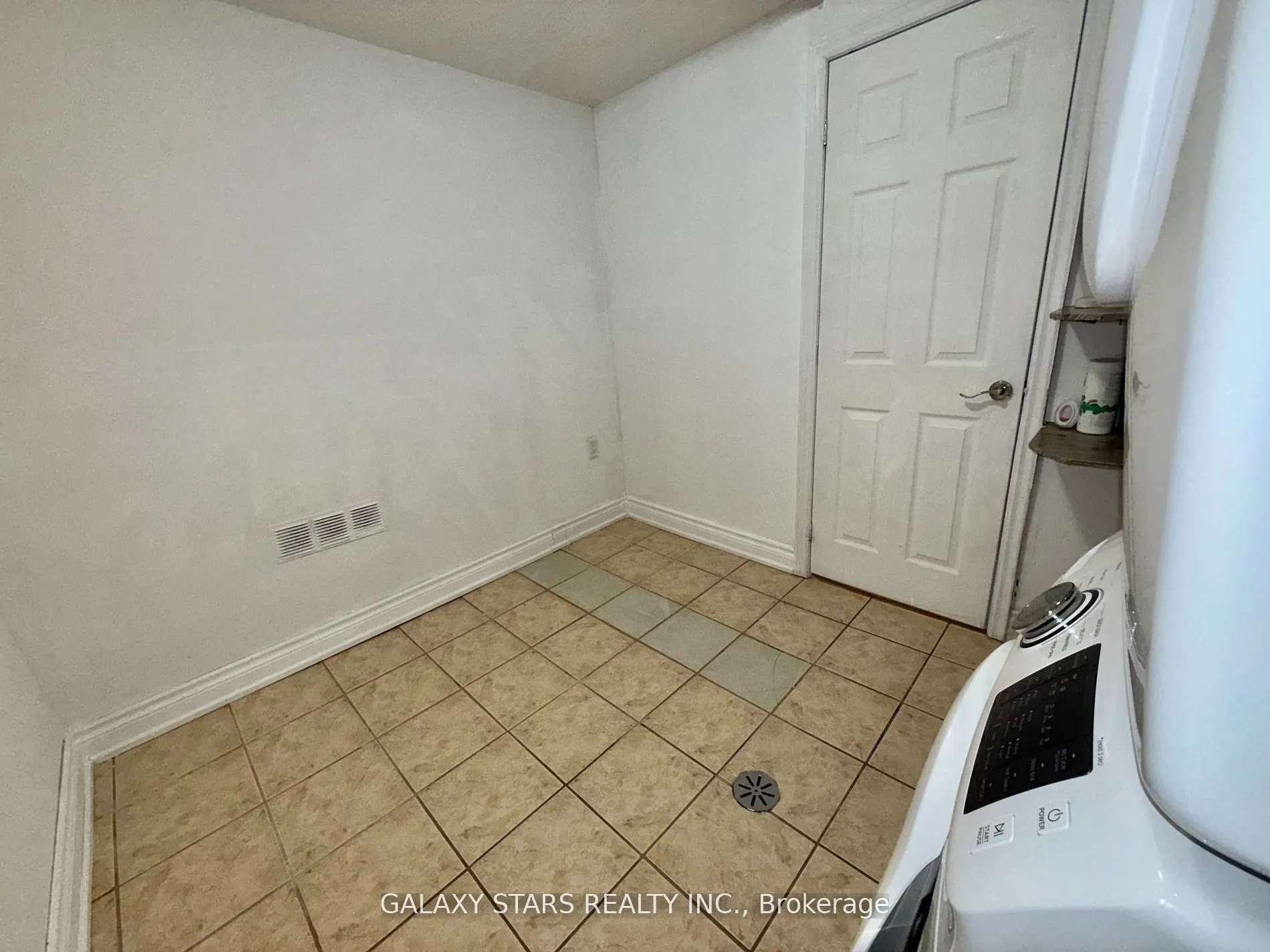 145 Milestone Crescent, #21