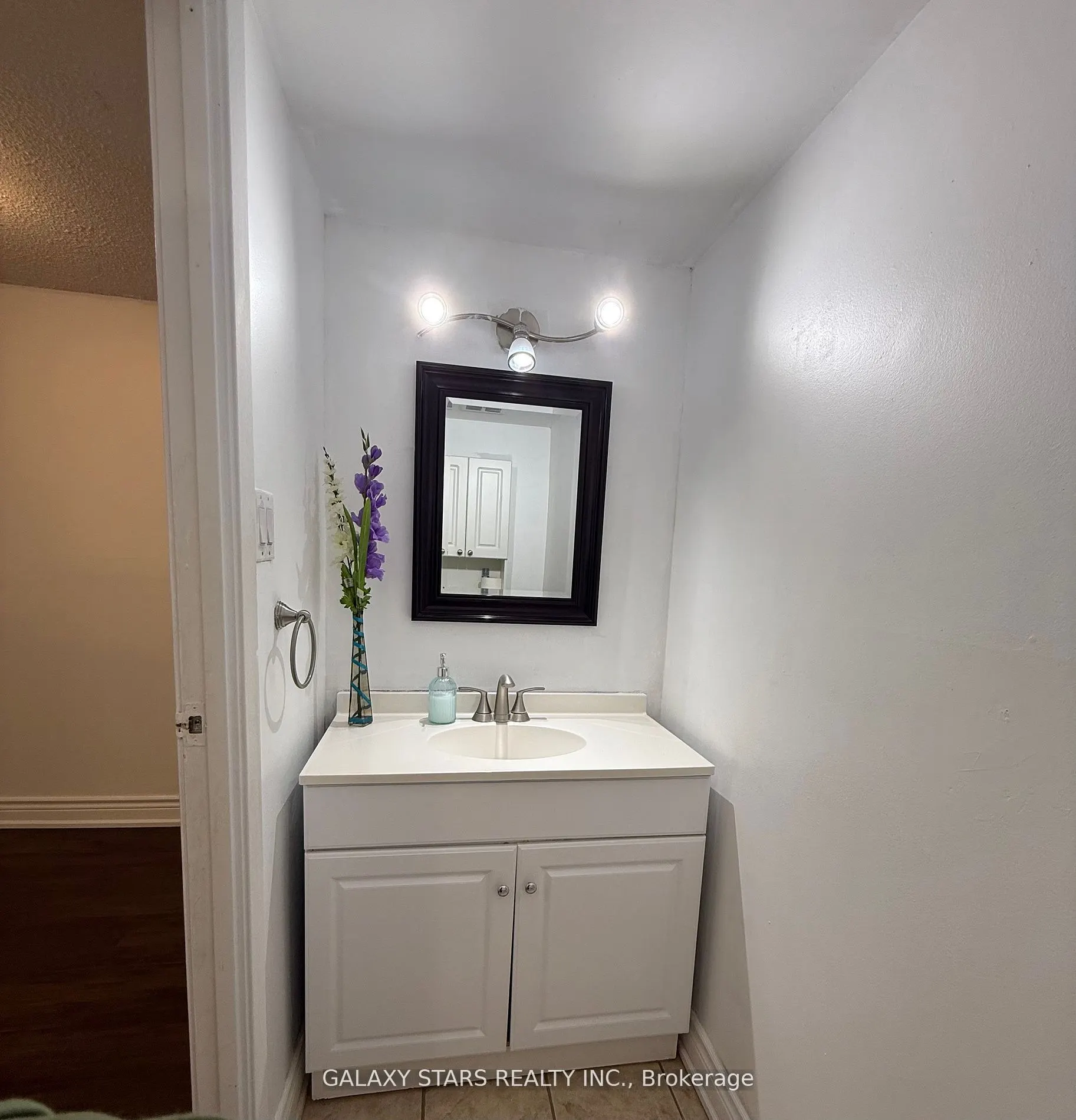 145 Milestone Crescent, #21
