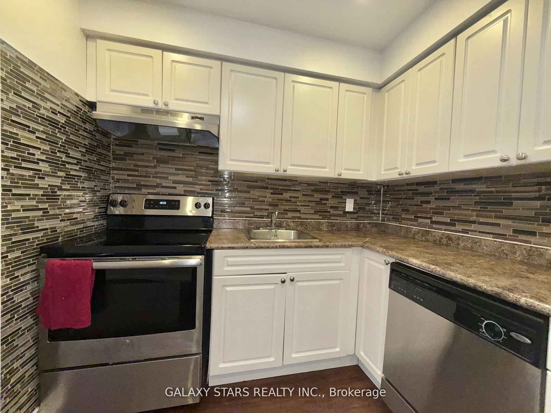 145 Milestone Crescent, #21
