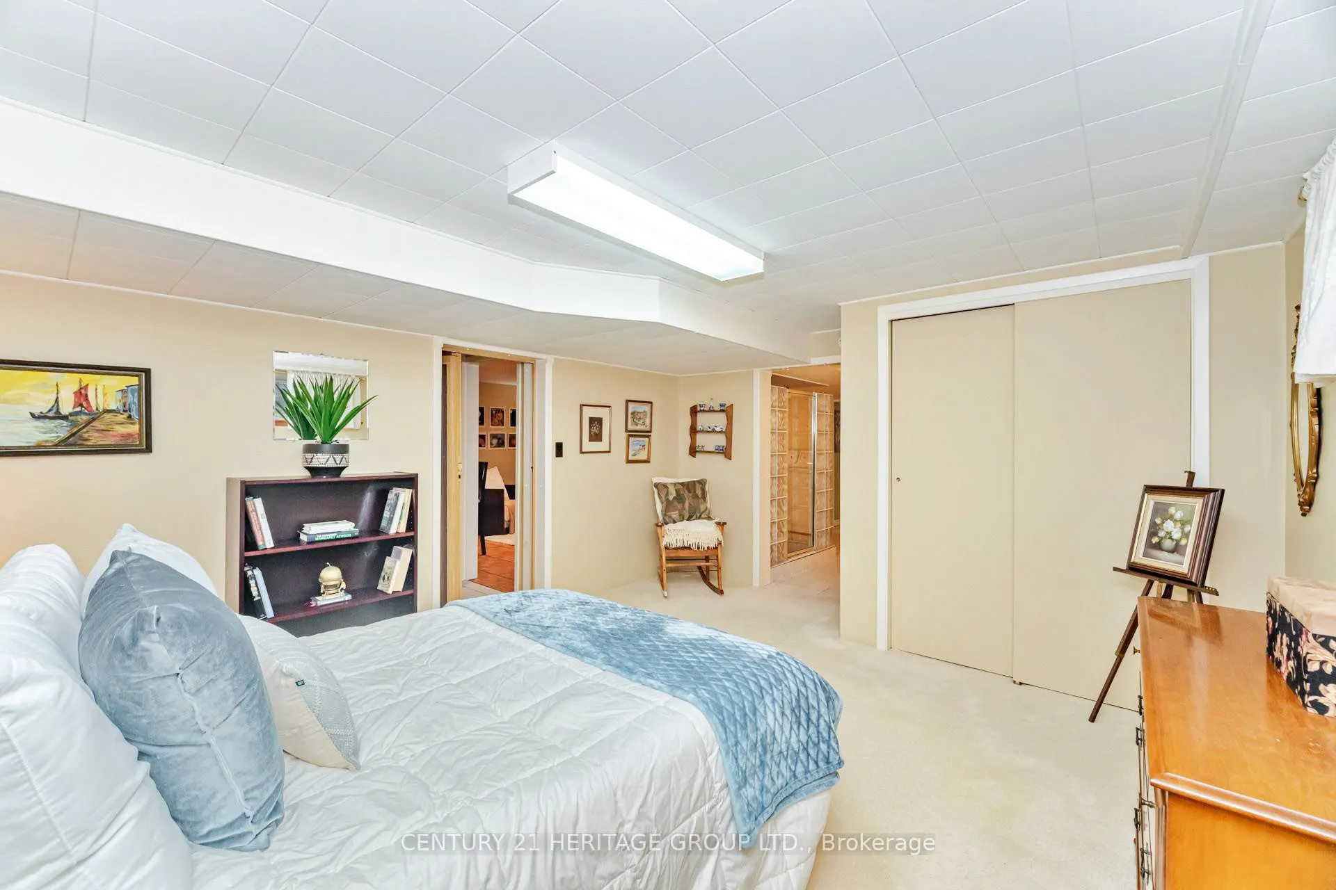 22 Poplar Drive