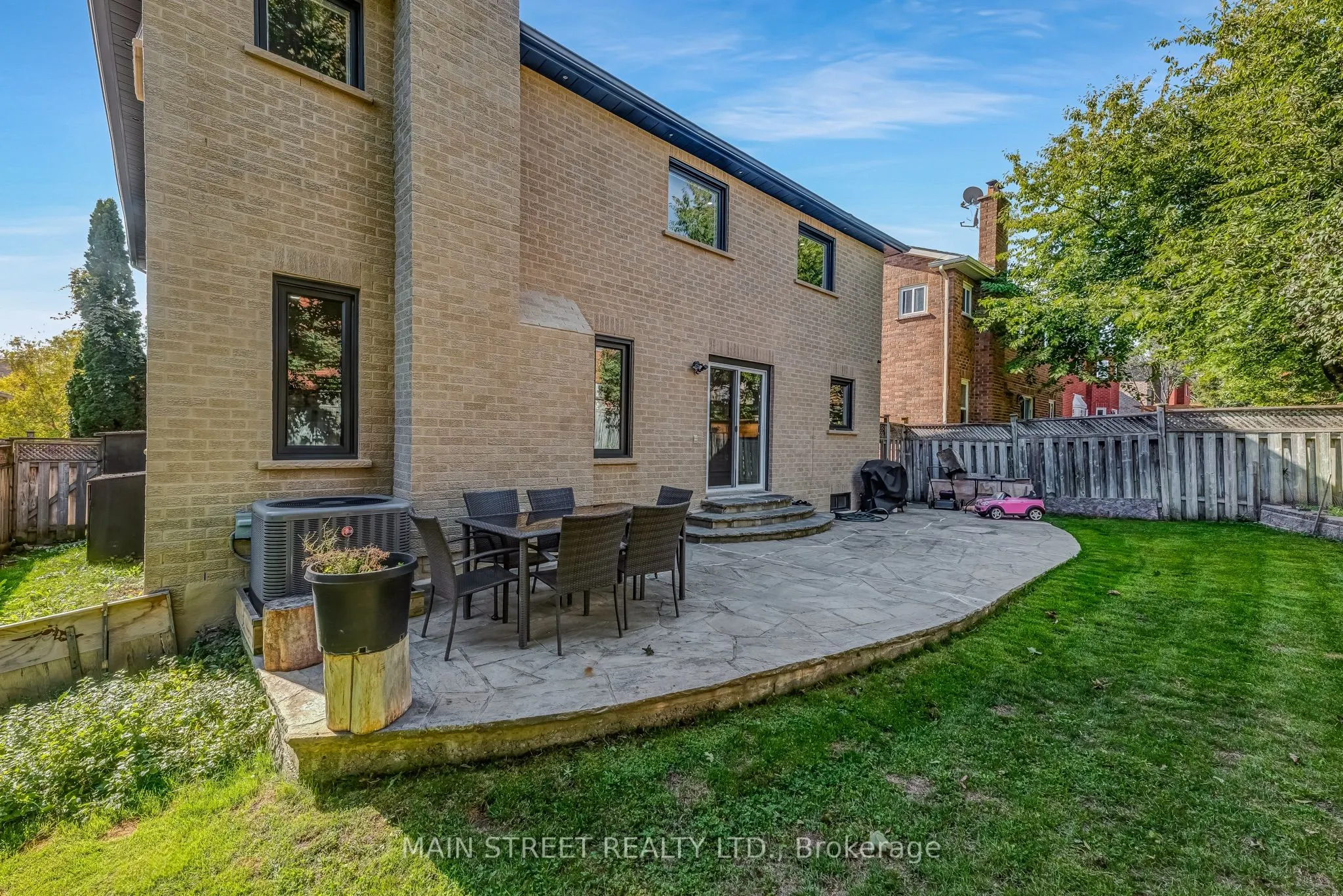 36 Nelson Circle