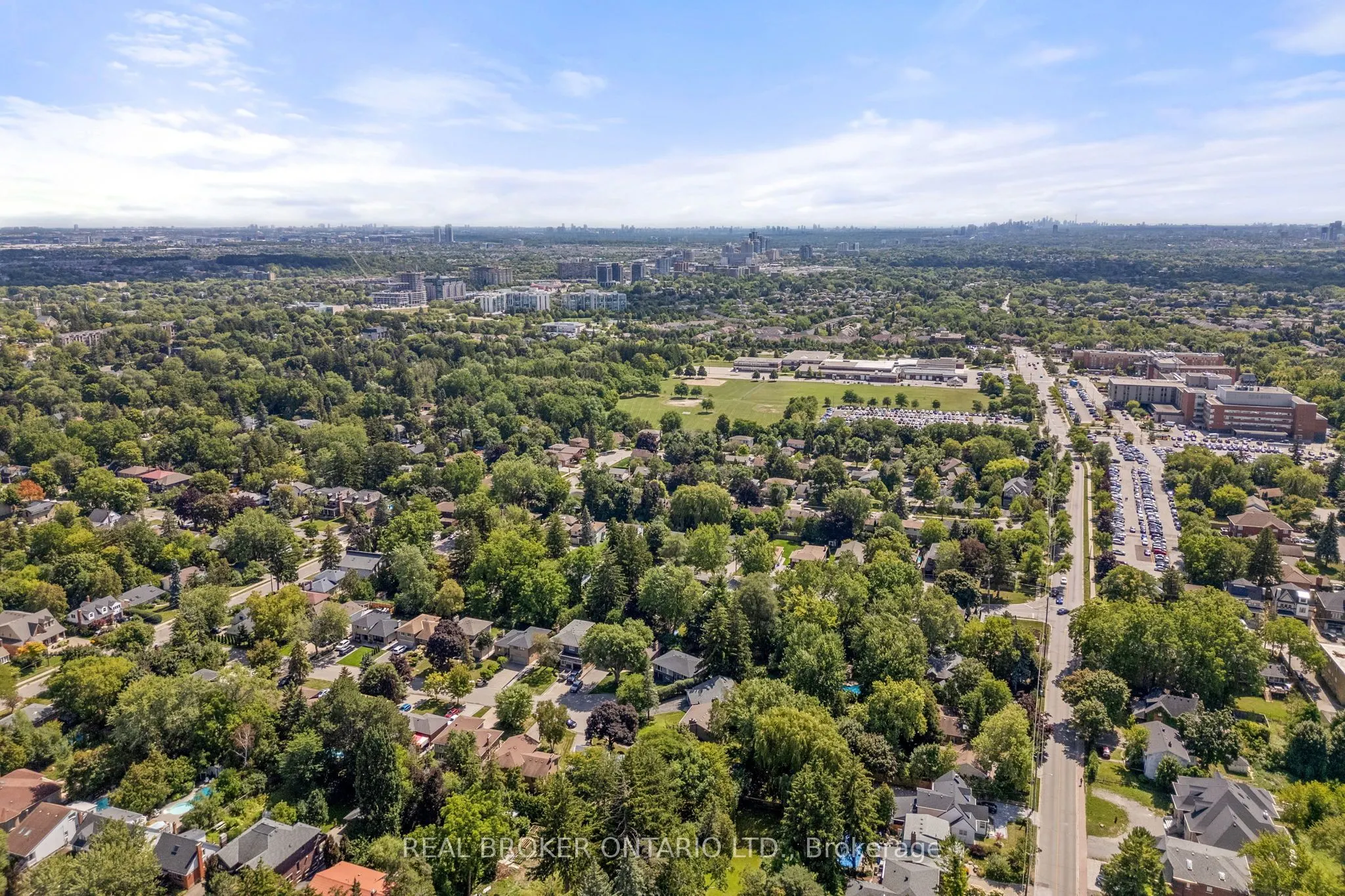 240 Rosemar Gardens
