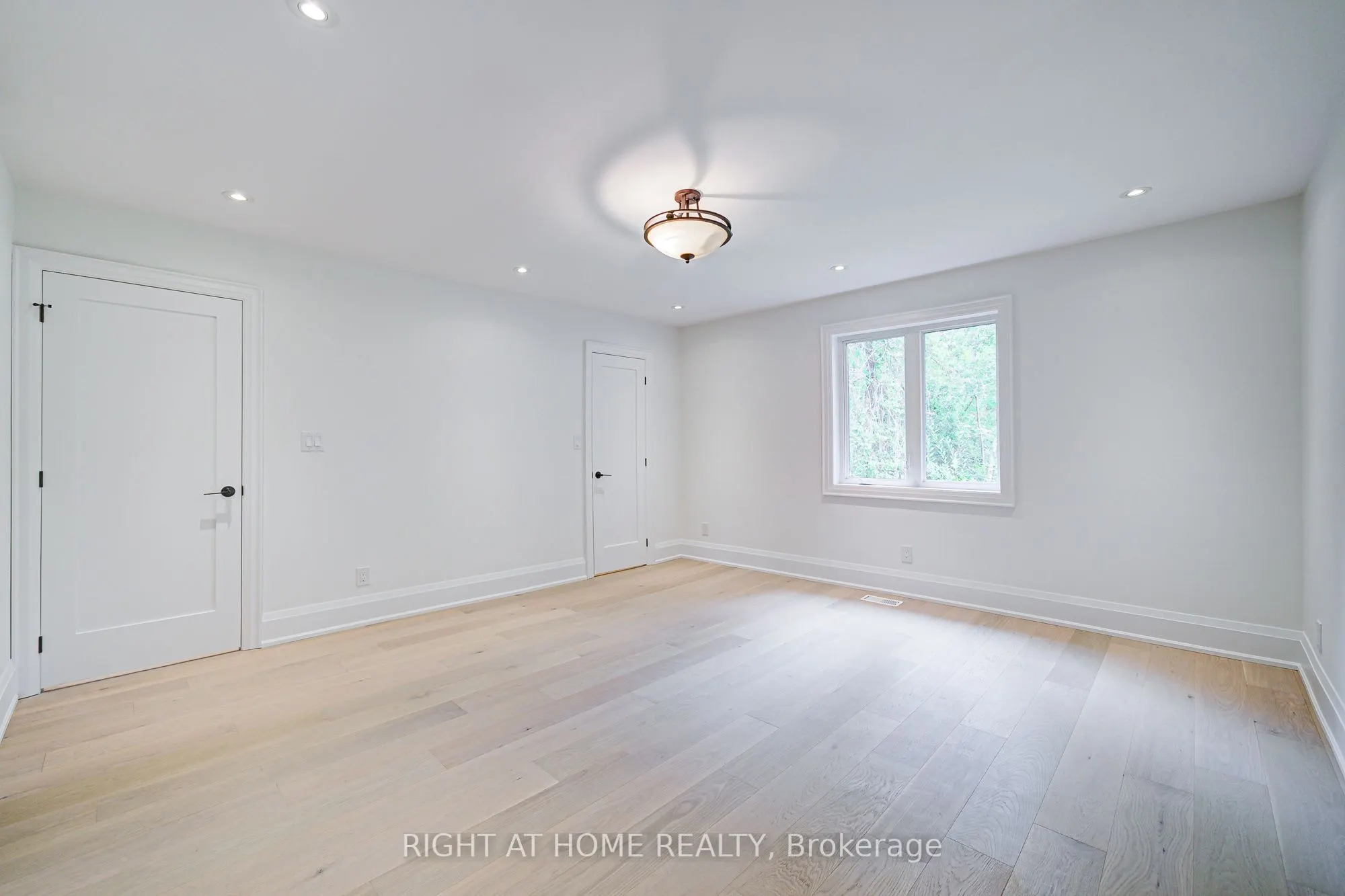 26375 Woodbine Avenue