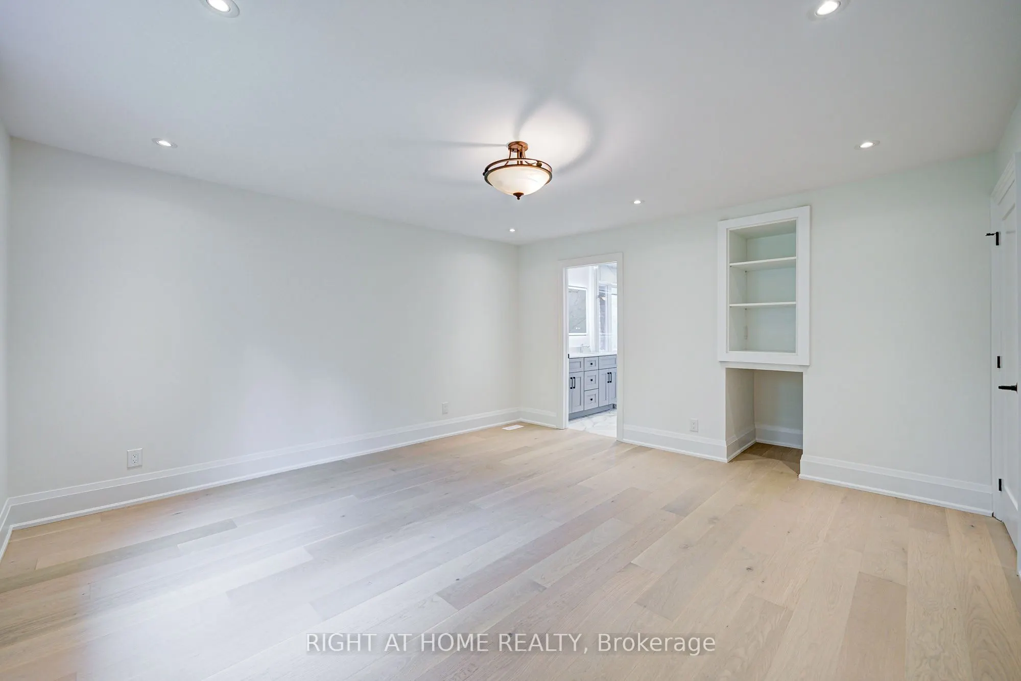 26375 Woodbine Avenue