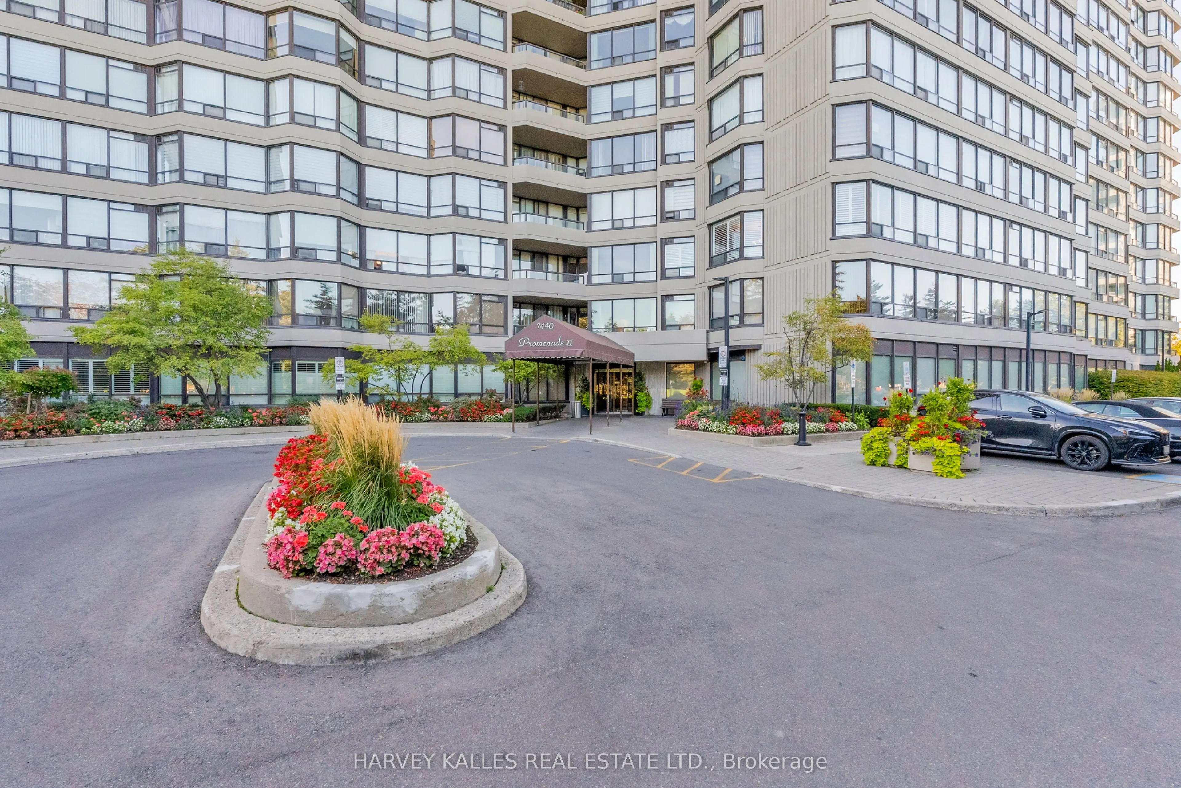 7440 Bathurst Street, #1411