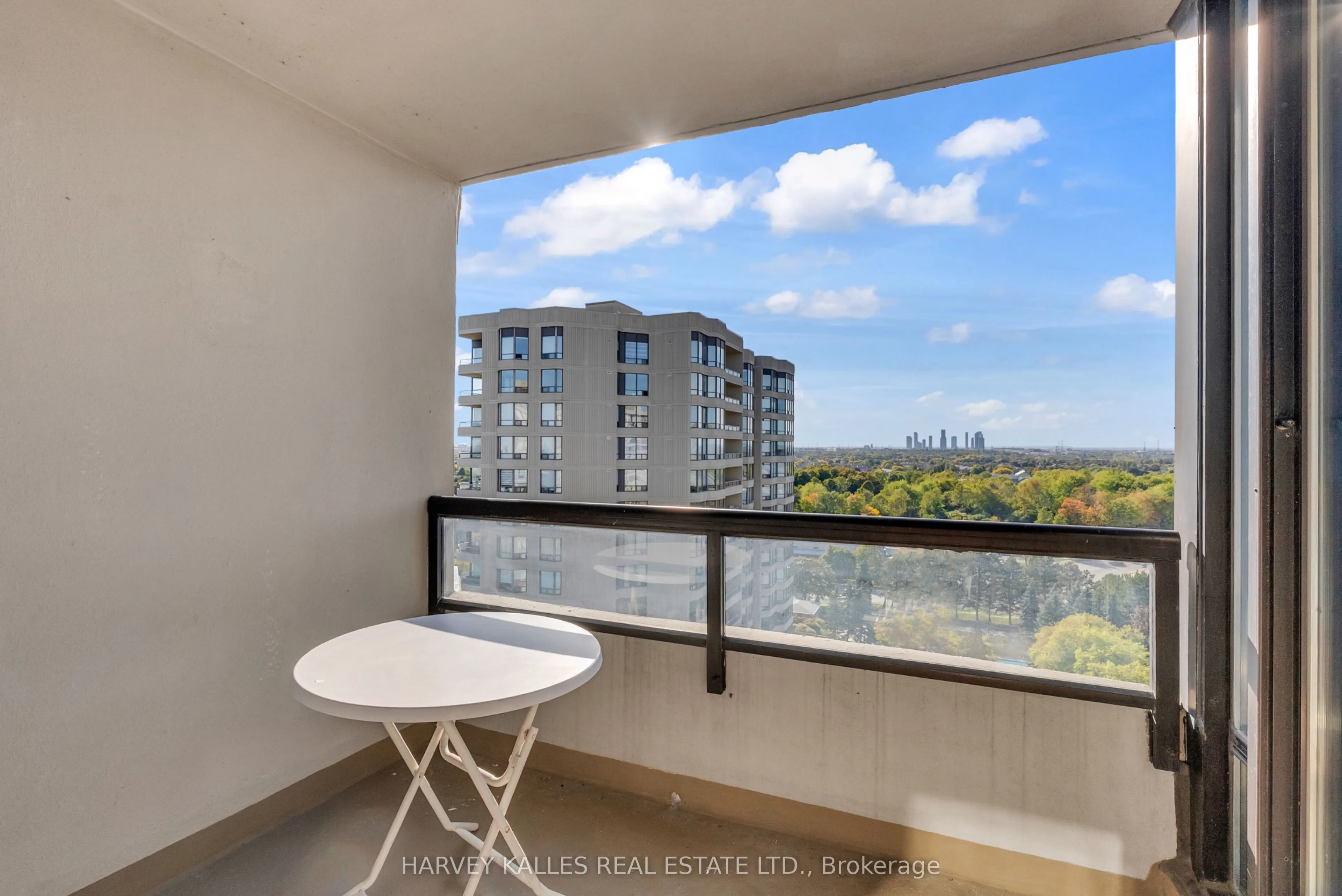 7440 Bathurst Street, #1411