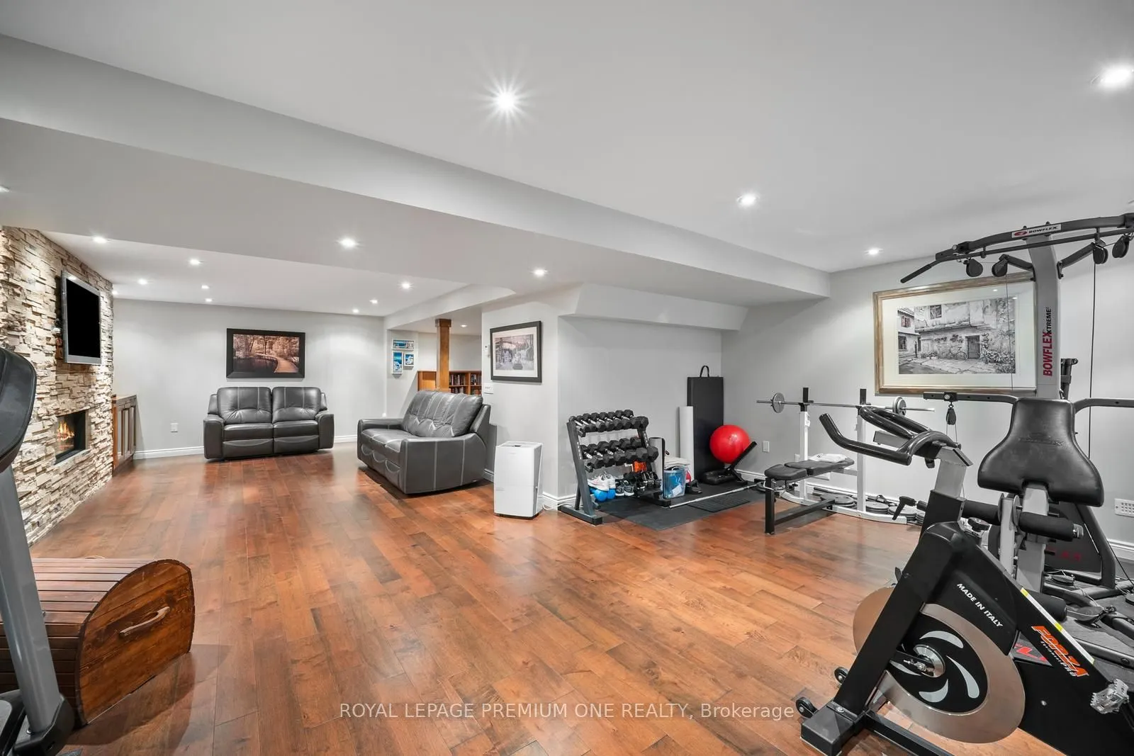 536 Village Parkway