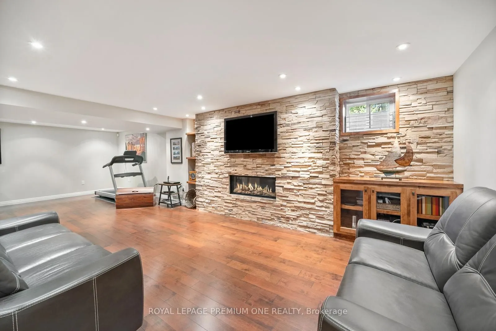 536 Village Parkway