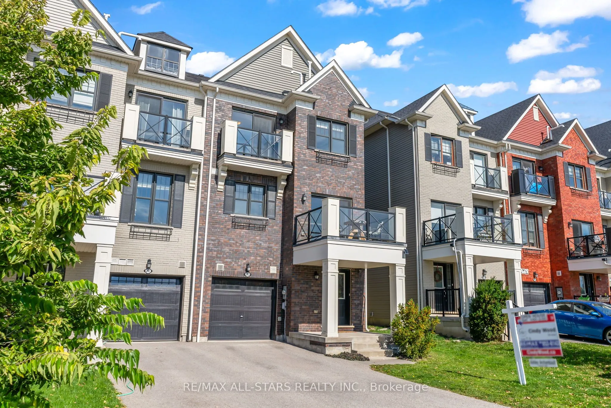 243 Boadway Crescent
