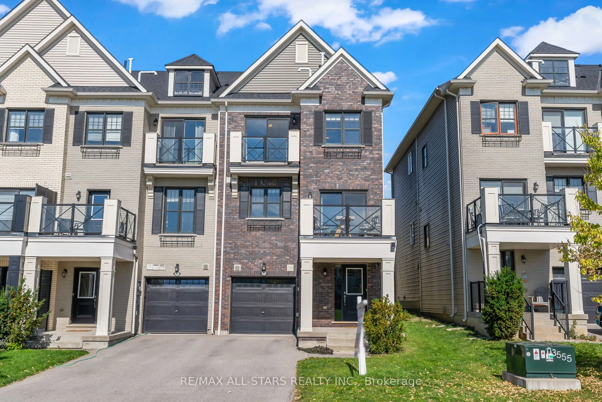 243 Boadway Crescent