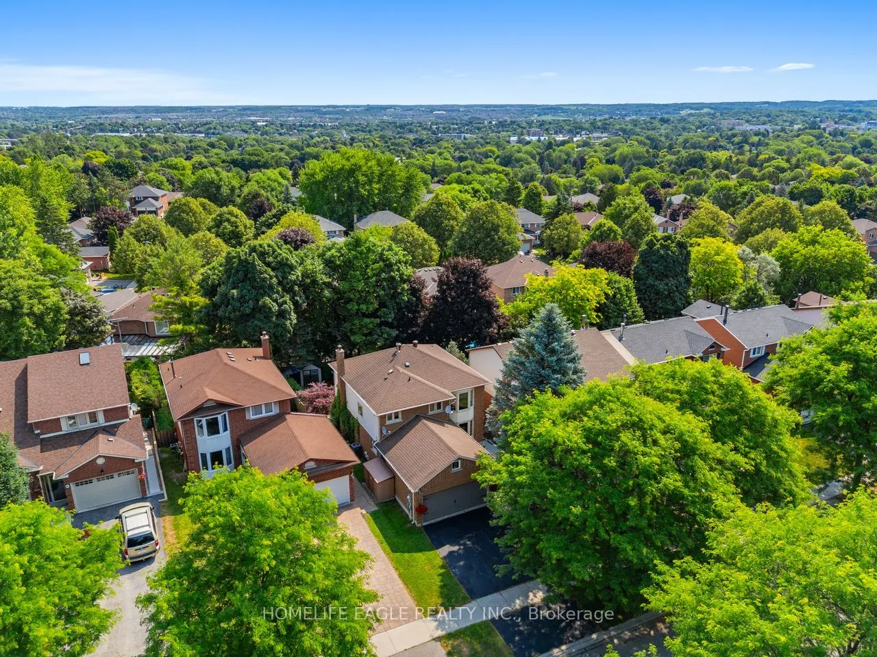 30 Moffat Crescent