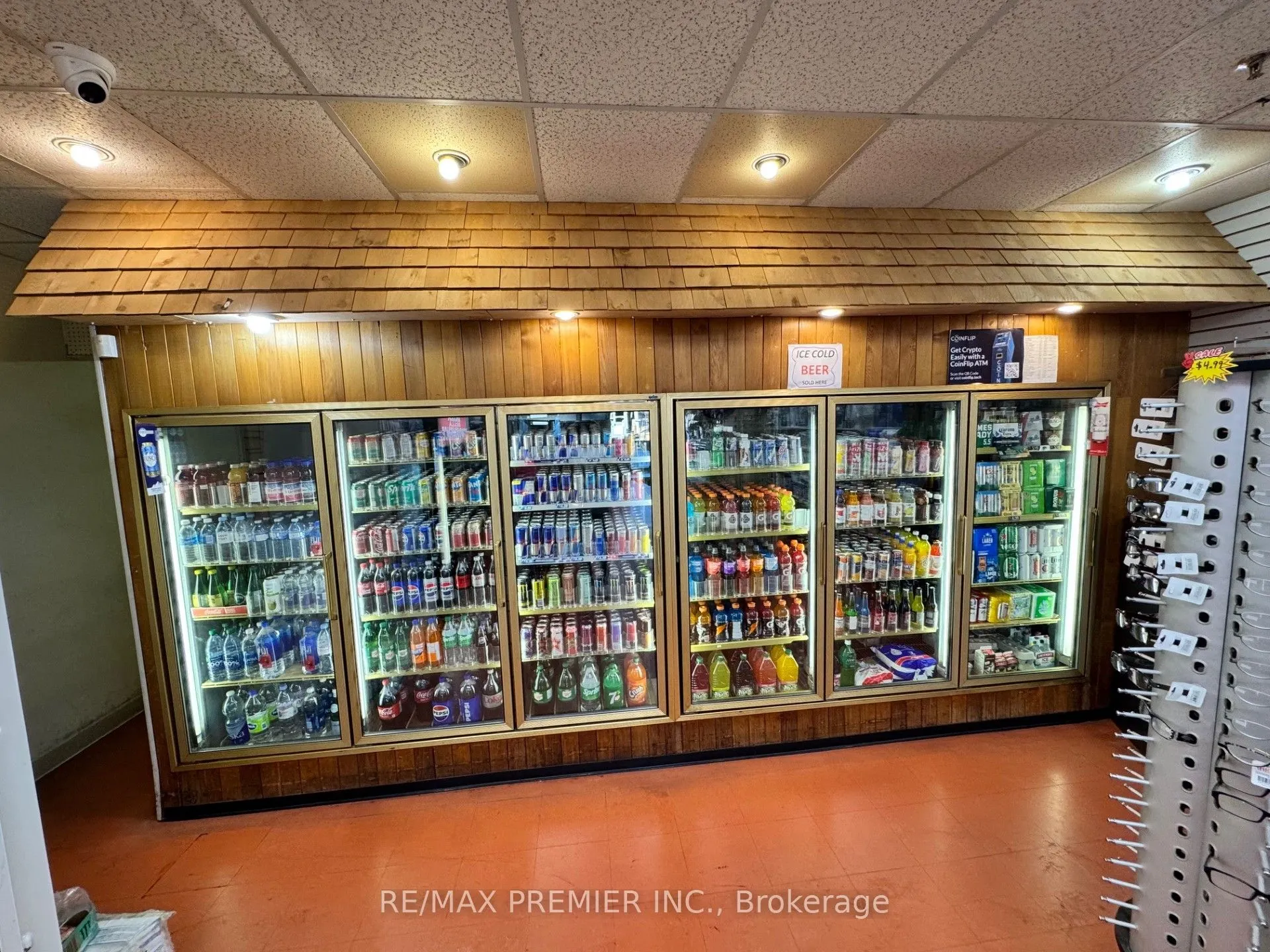 1111 Davis Drive, #17
