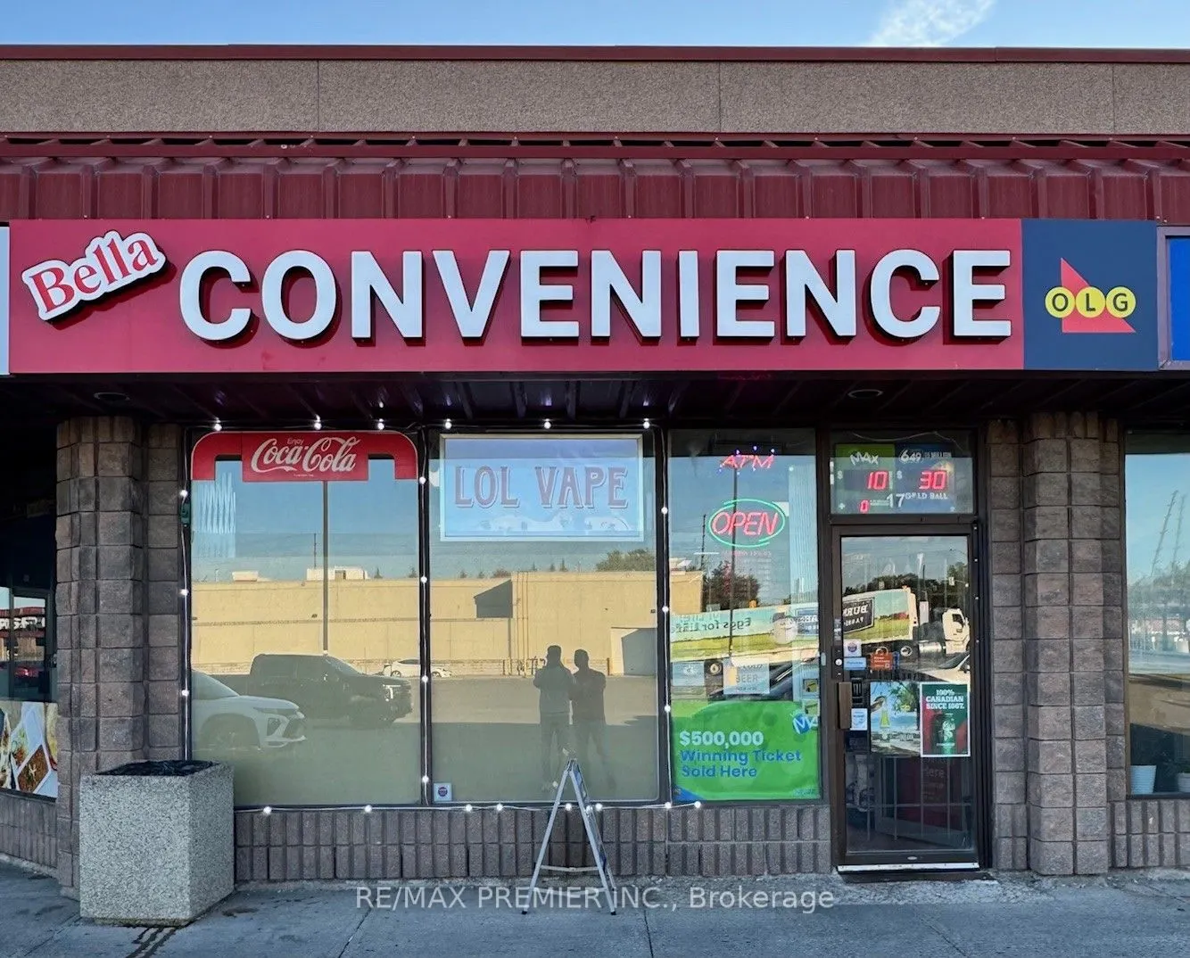 1111 Davis Drive, #17