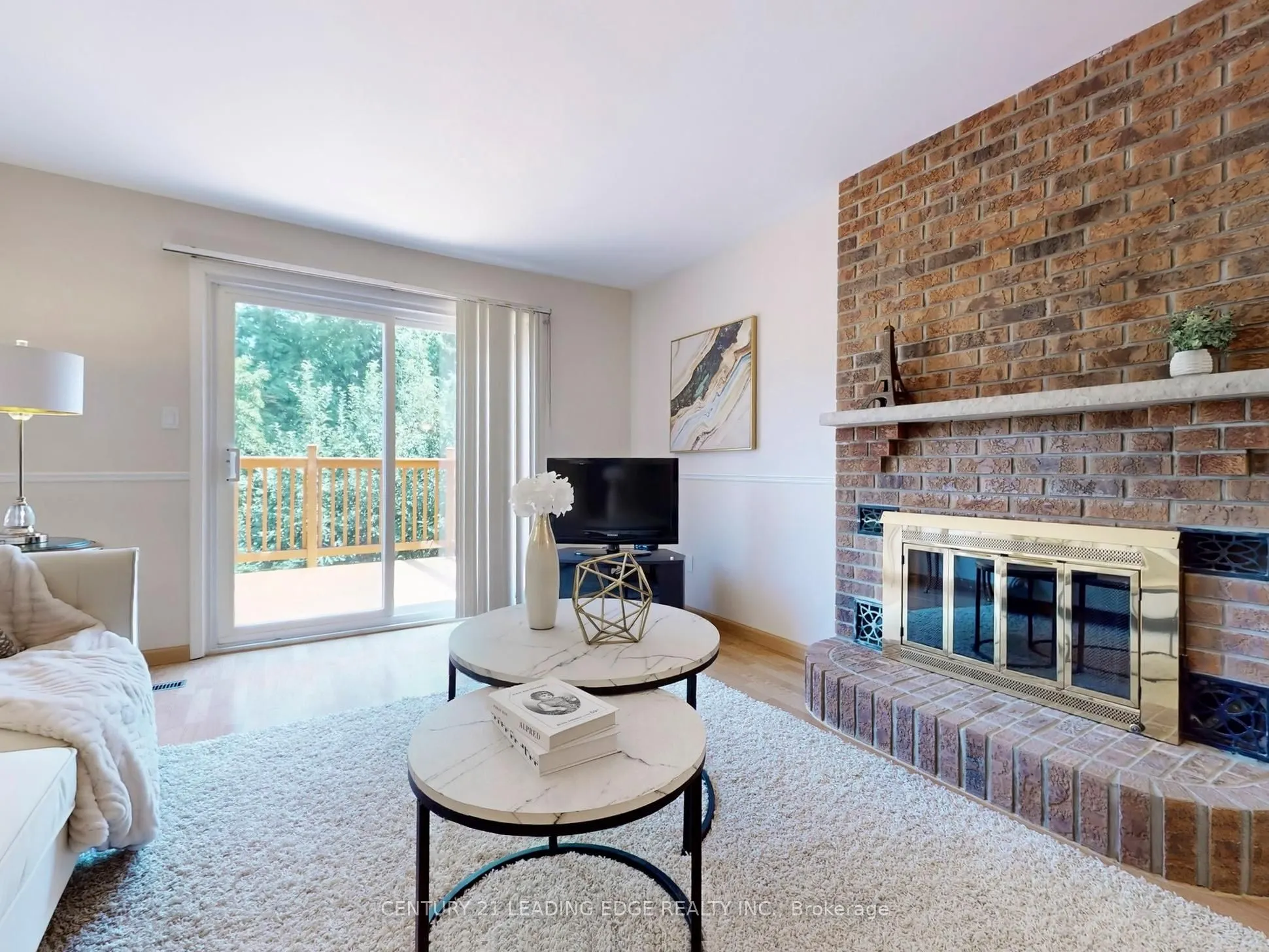 547 Village Parkway