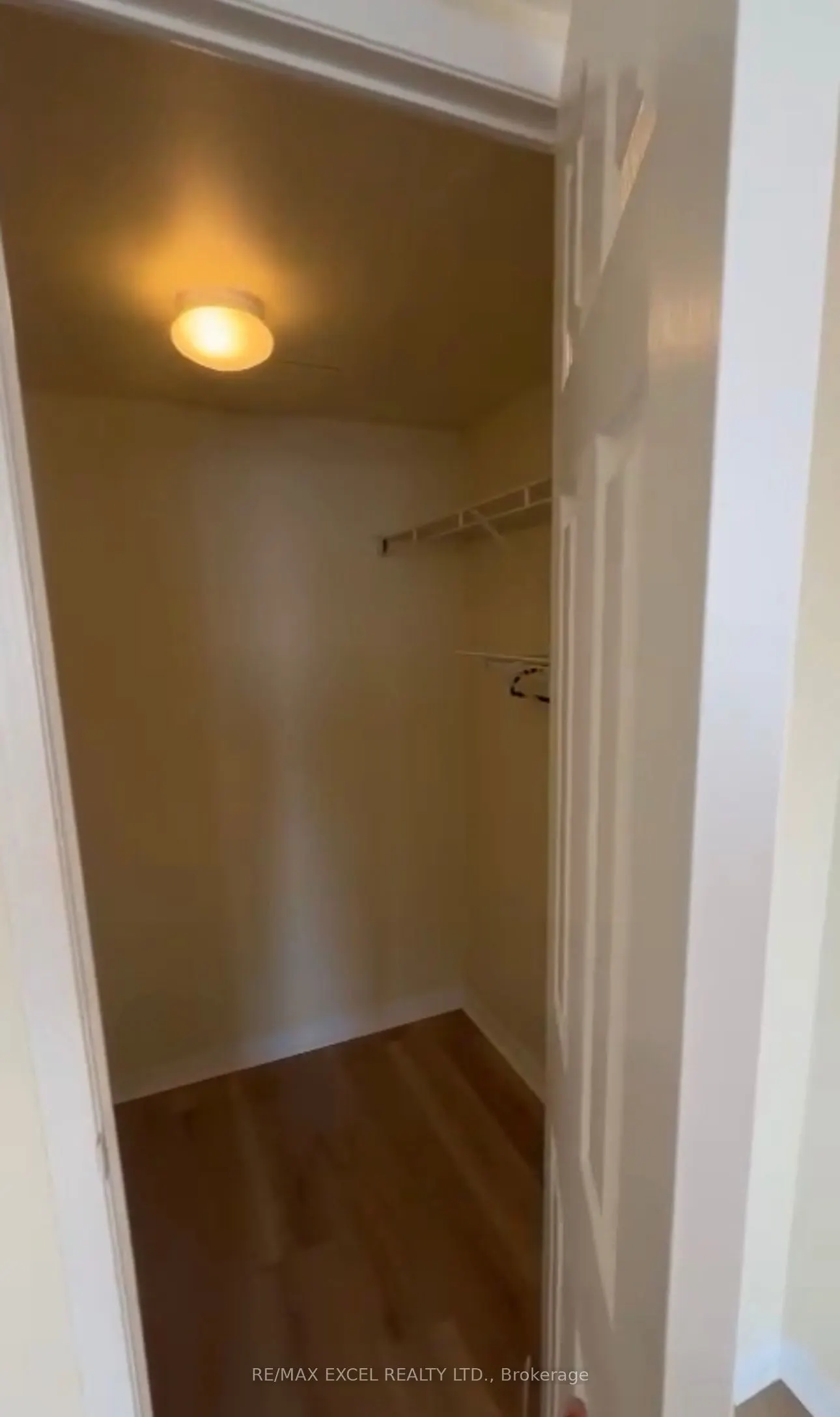 75 King William Crescent, #707