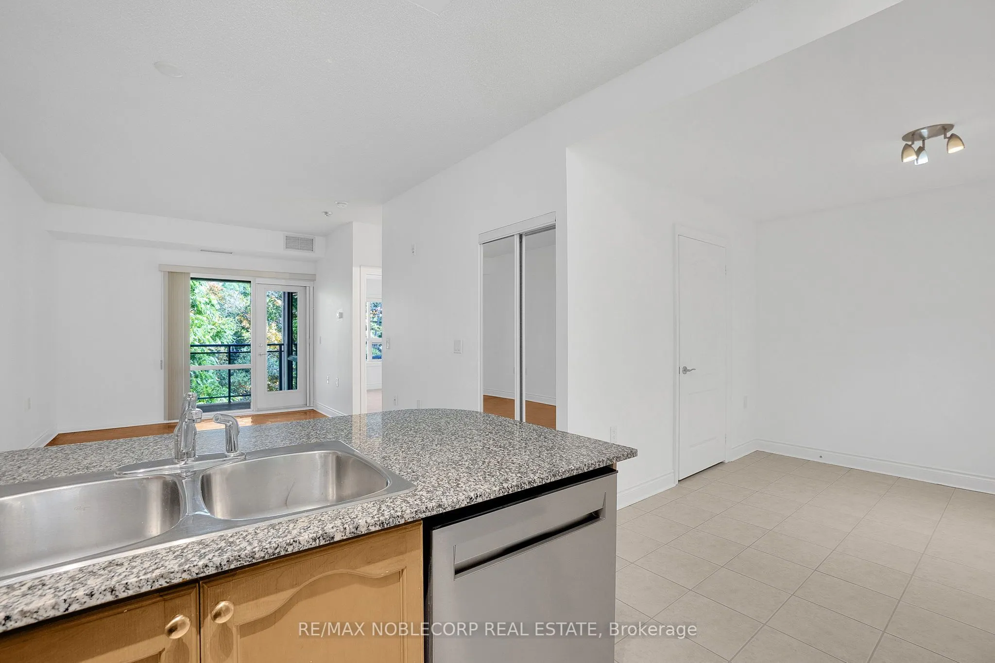 8201 Islington Avenue, #421