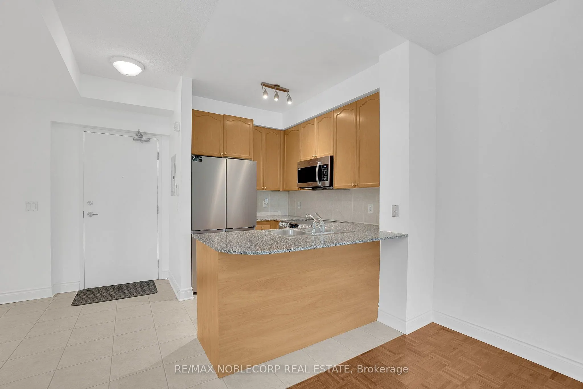8201 Islington Avenue, #421