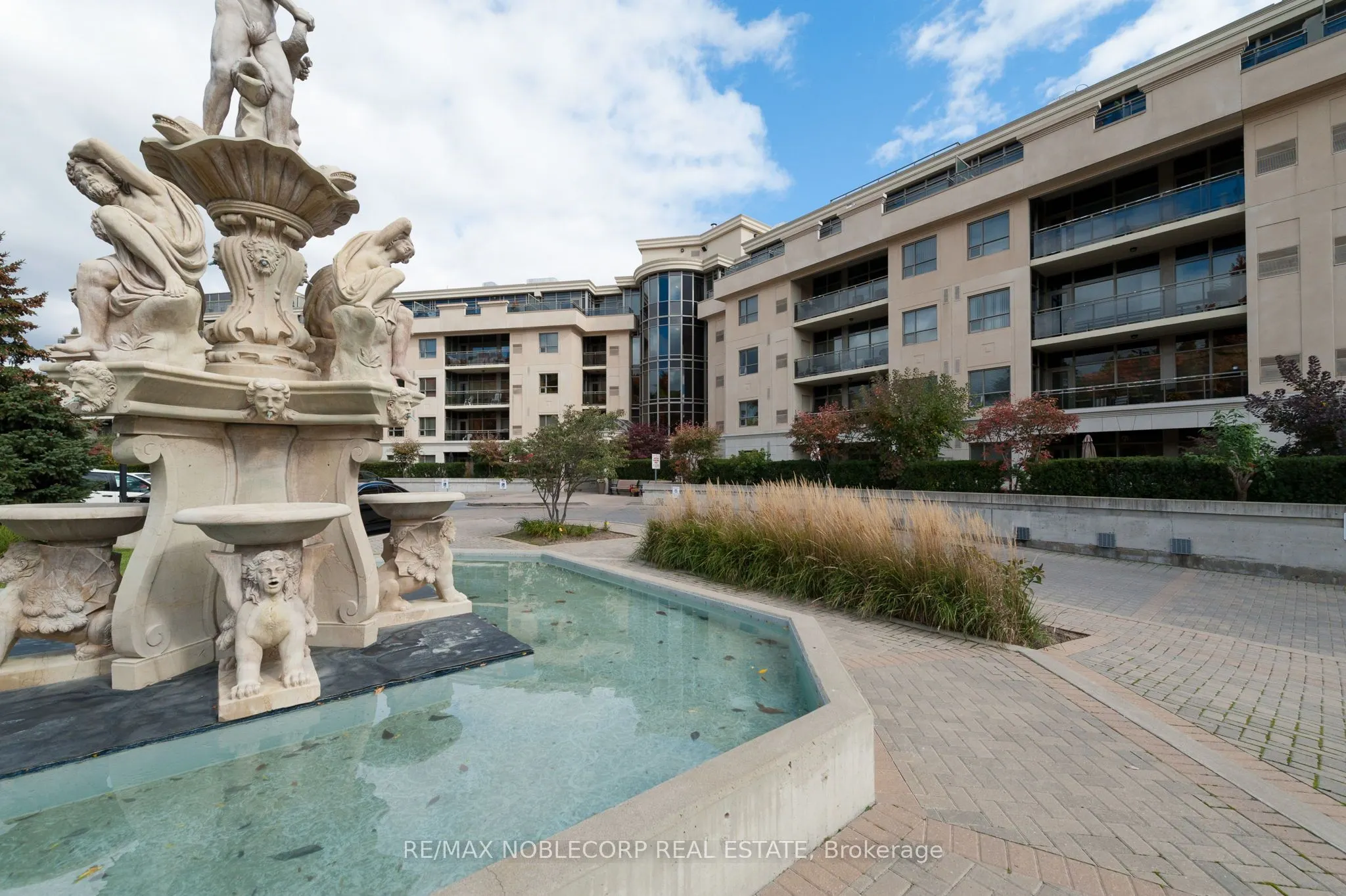 8201 Islington Avenue, #421