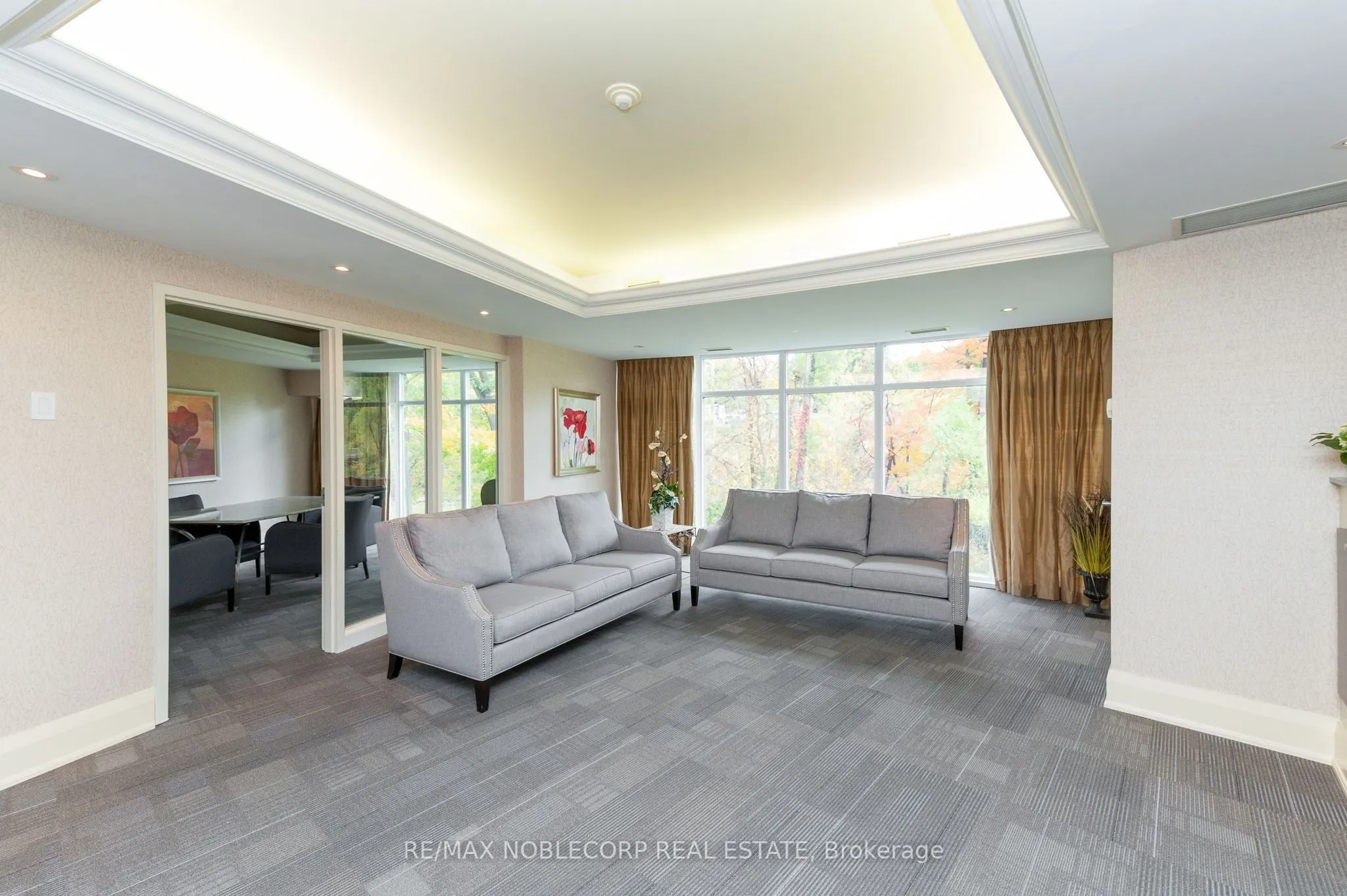 8201 Islington Avenue, #421