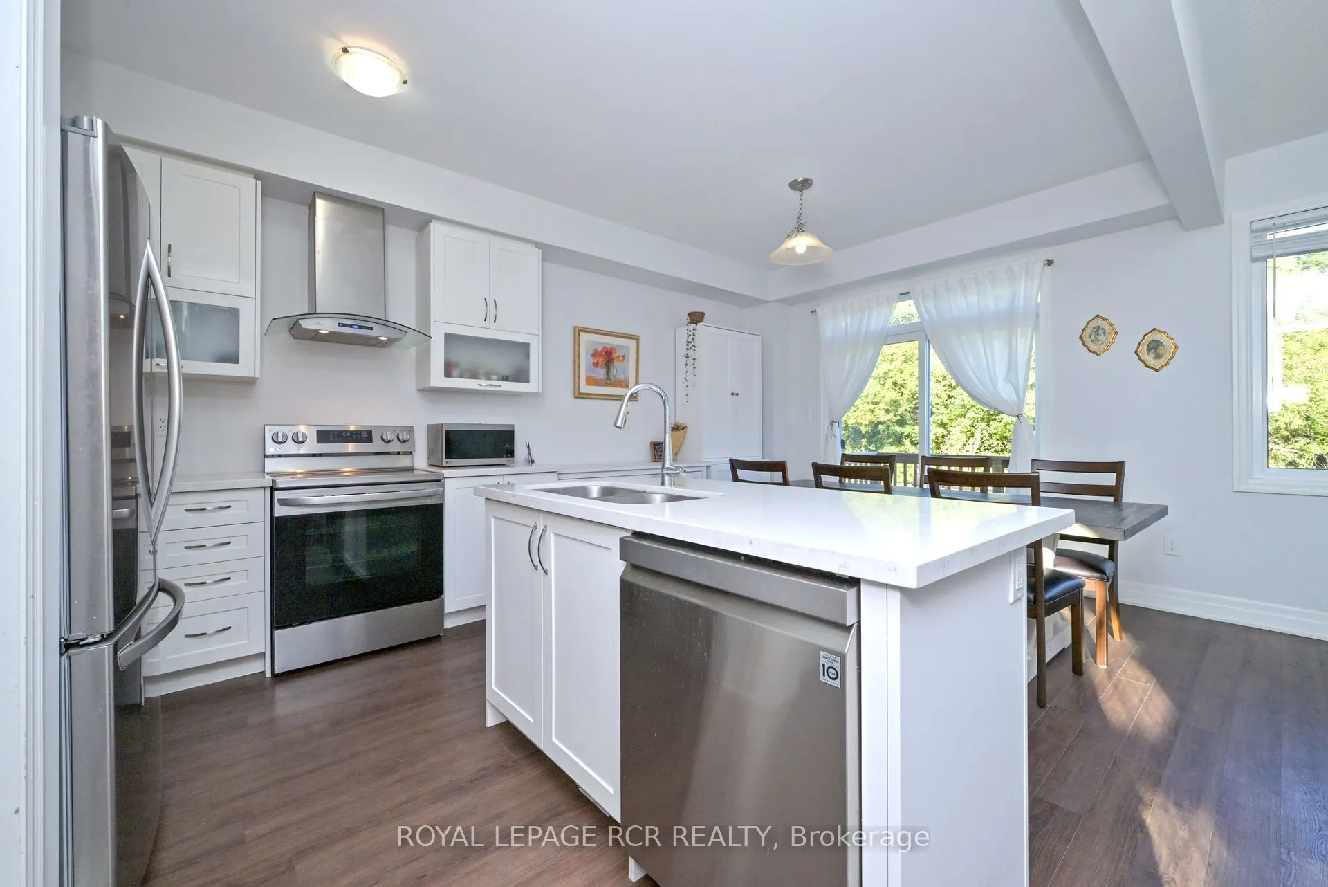 96 Wood Crescent
