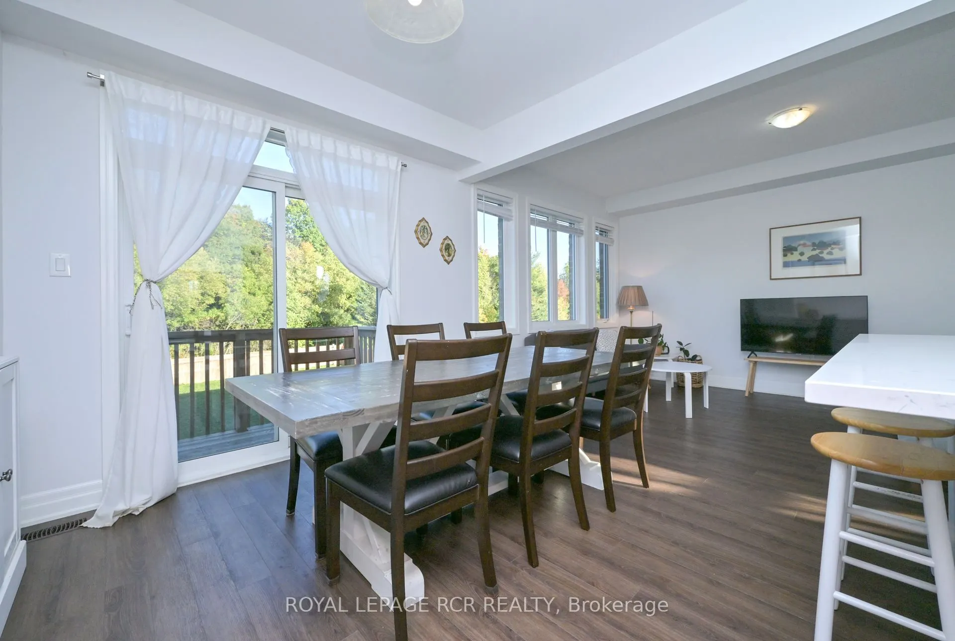 96 Wood Crescent
