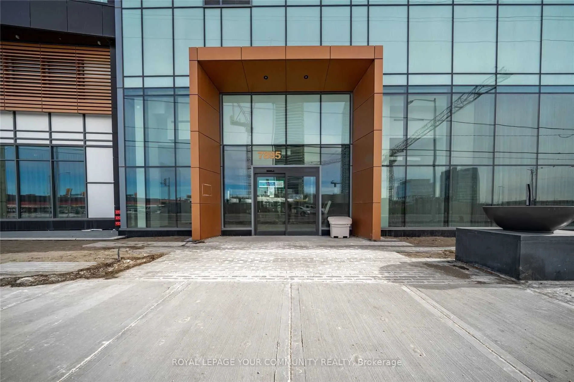 7895 Jane Street, #1211