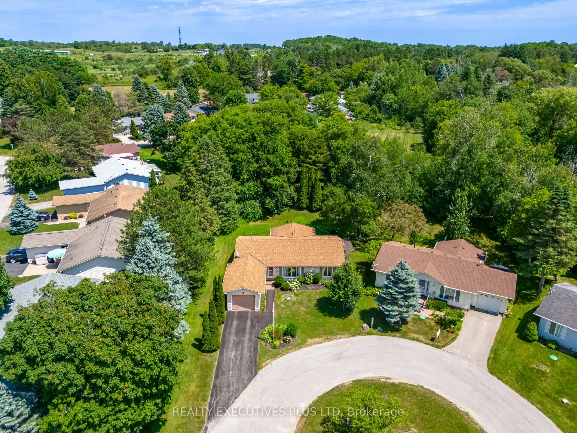 3 Pineview Court